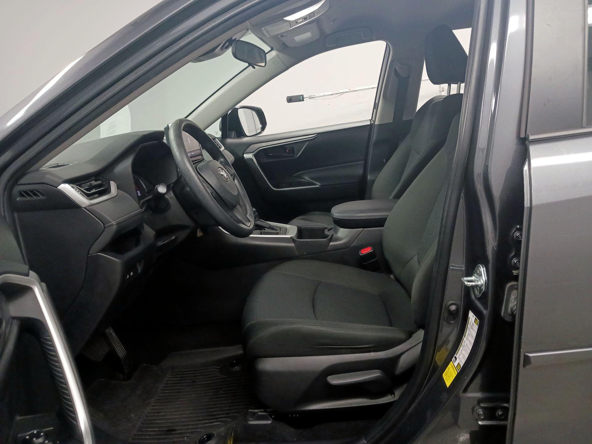 Thumbnail: 2023 Toyota RAV4 - 9