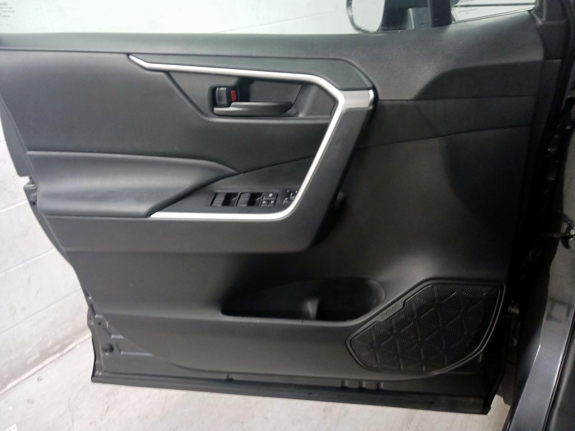 Thumbnail: 2023 Toyota RAV4 - 10