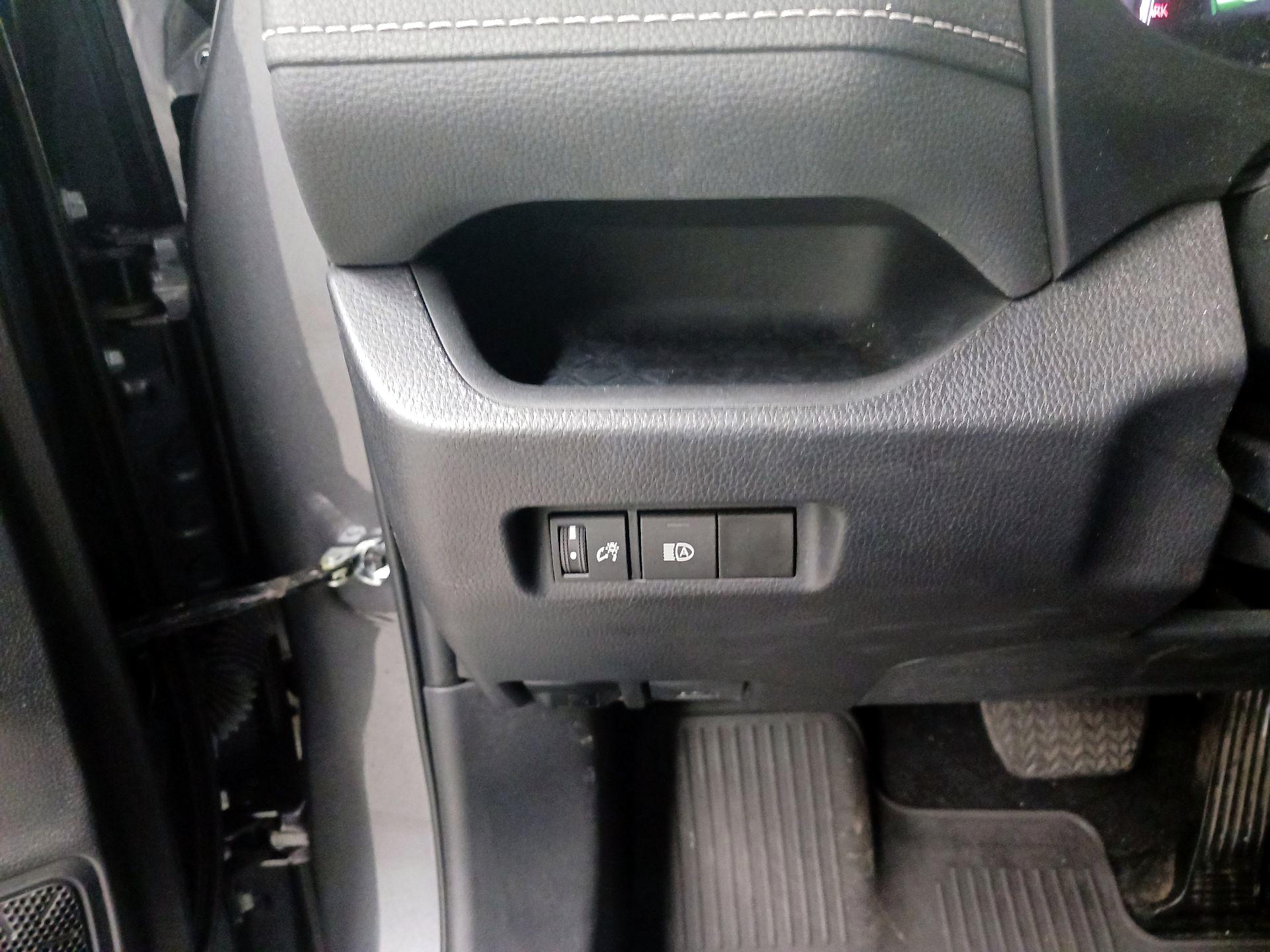 Thumbnail: 2023 Toyota RAV4 - 11