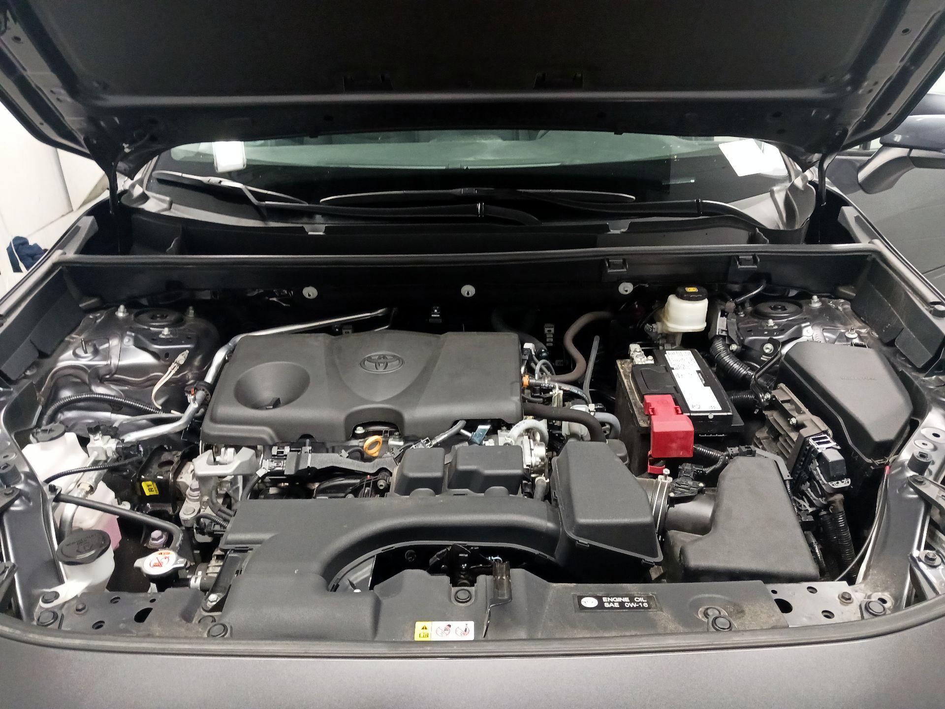 Thumbnail: 2023 Toyota RAV4 - 19