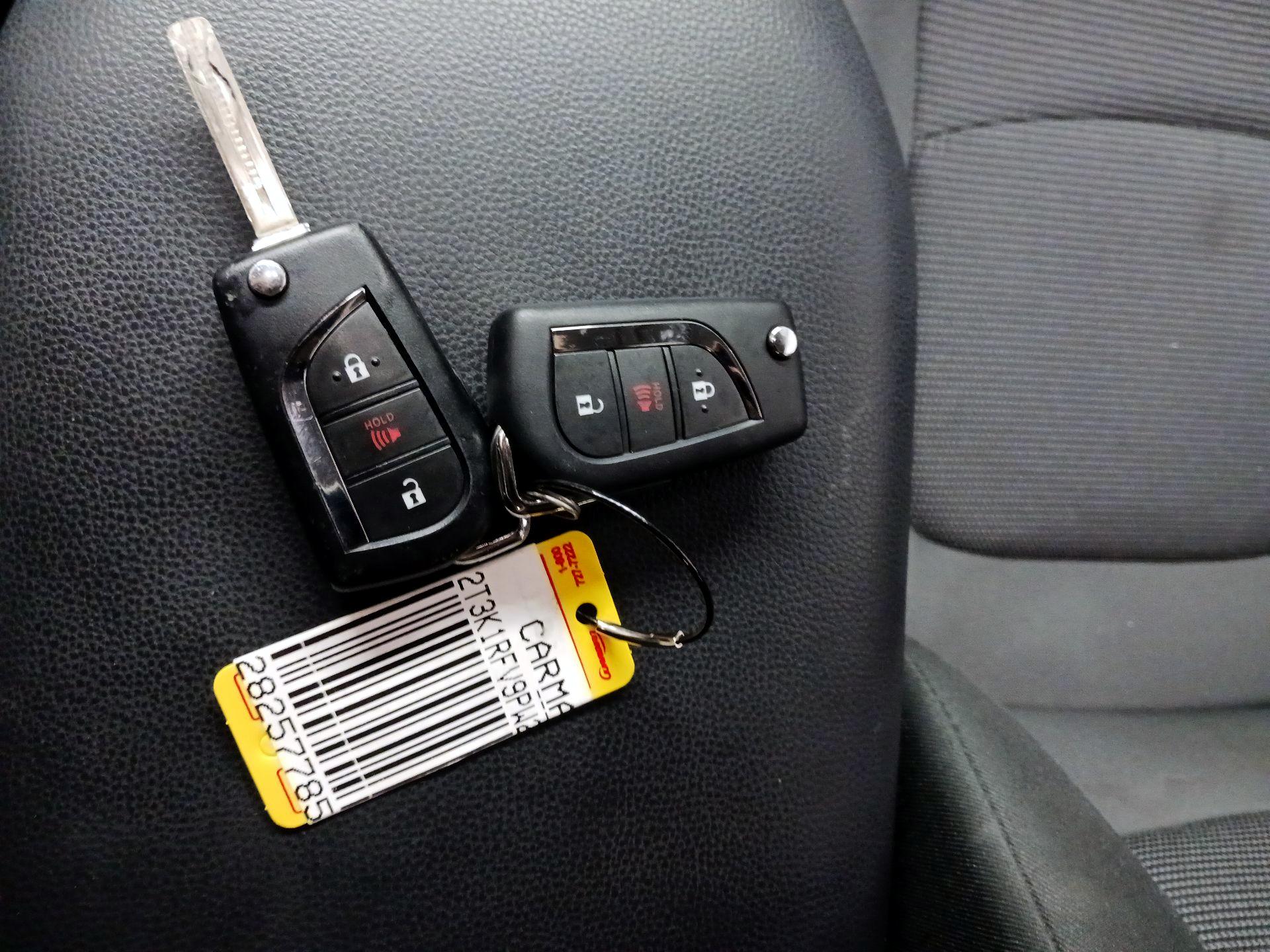 Thumbnail: 2023 Toyota RAV4 - 20