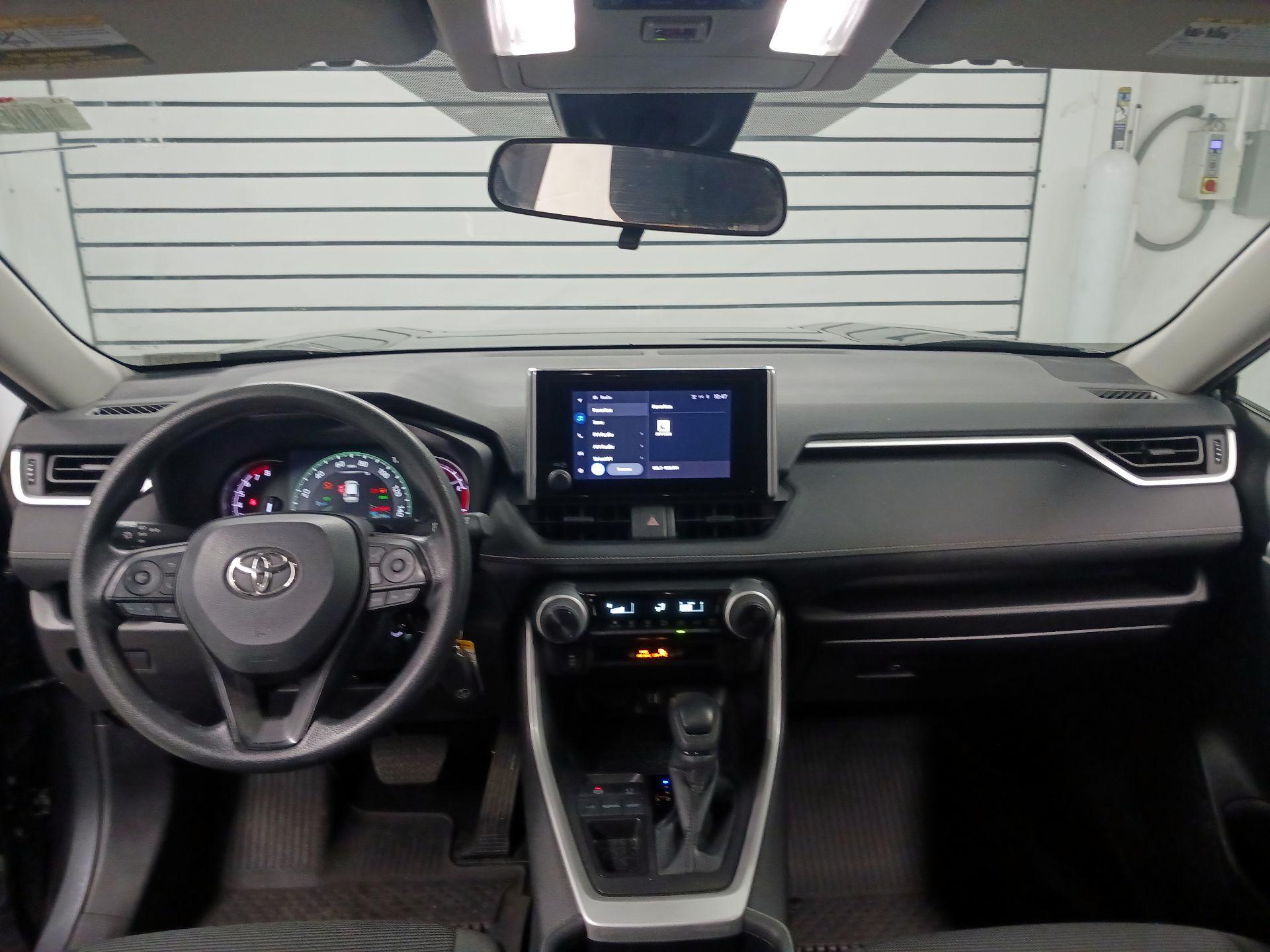 Thumbnail: 2023 Toyota RAV4 - 8