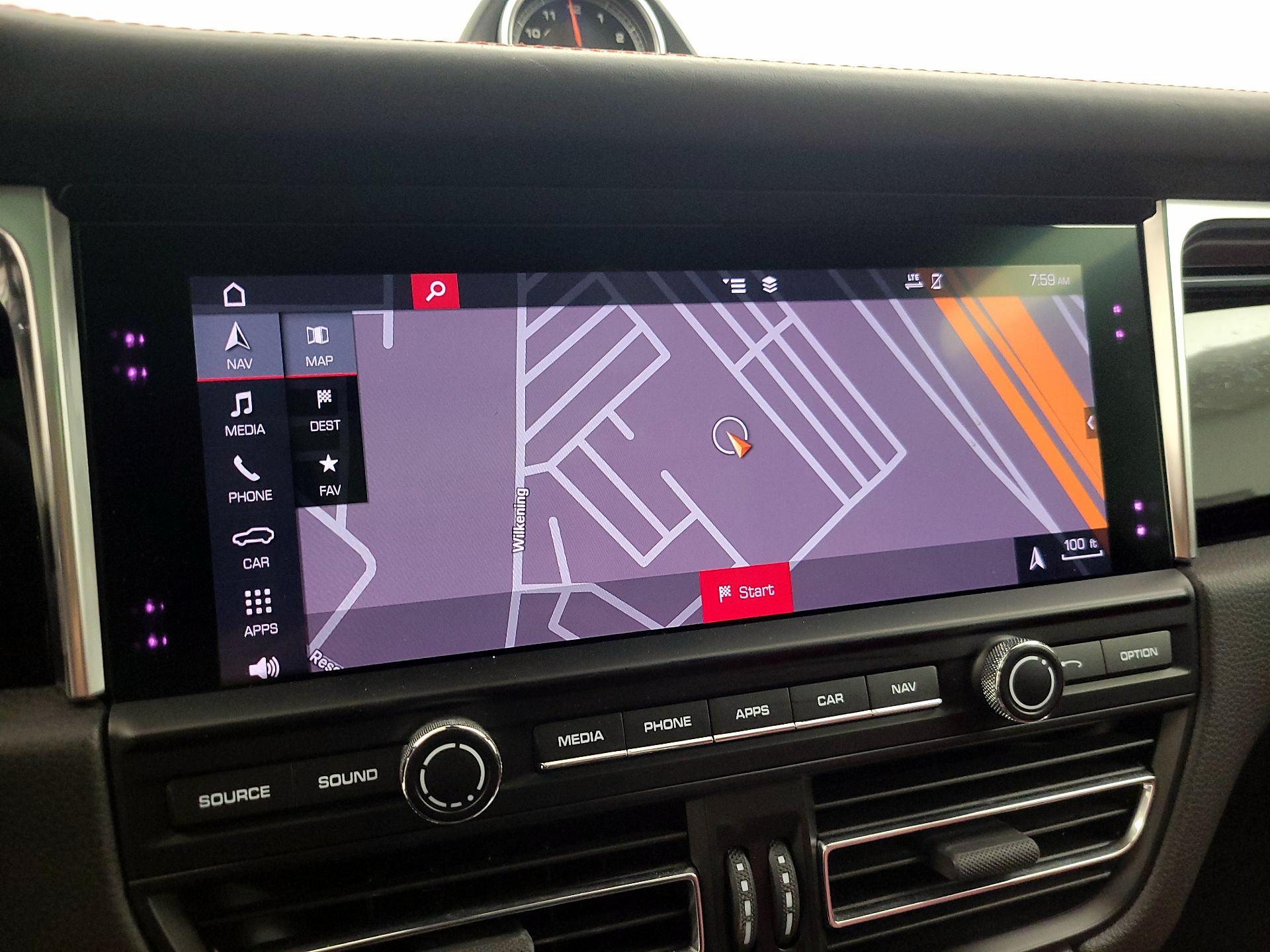 Thumbnail: 2019 Porsche Macan - 14