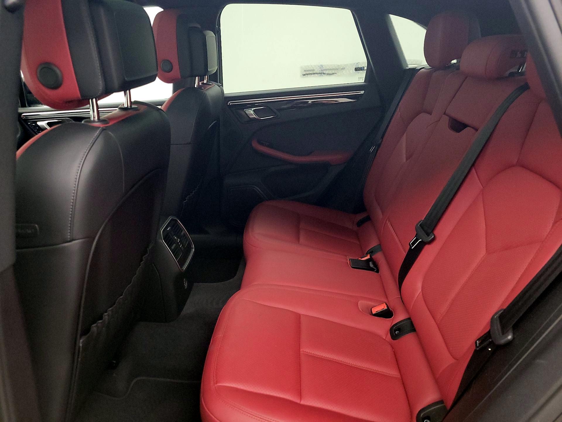 Thumbnail: 2019 Porsche Macan - 20