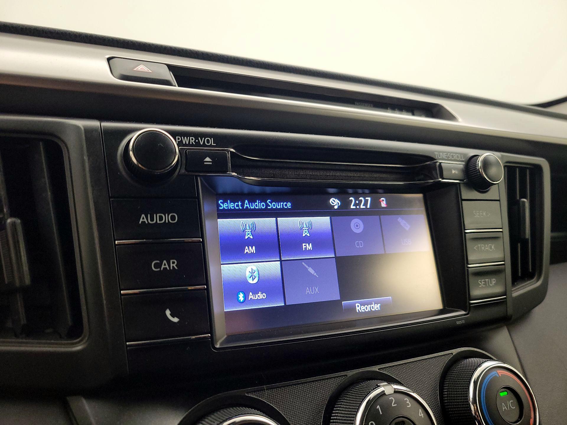 Thumbnail: 2017 Toyota RAV4 - 15