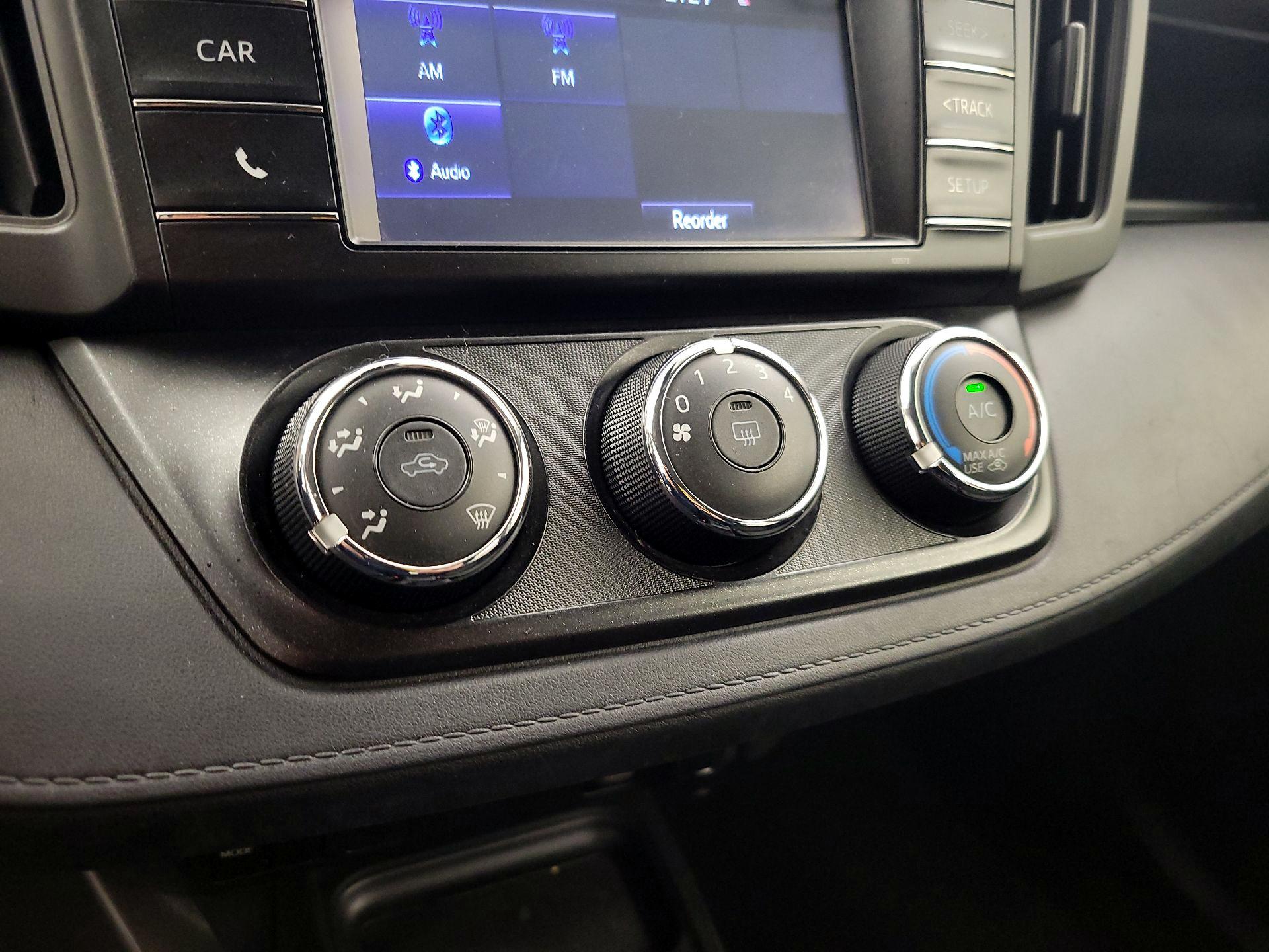 Thumbnail: 2017 Toyota RAV4 - 16