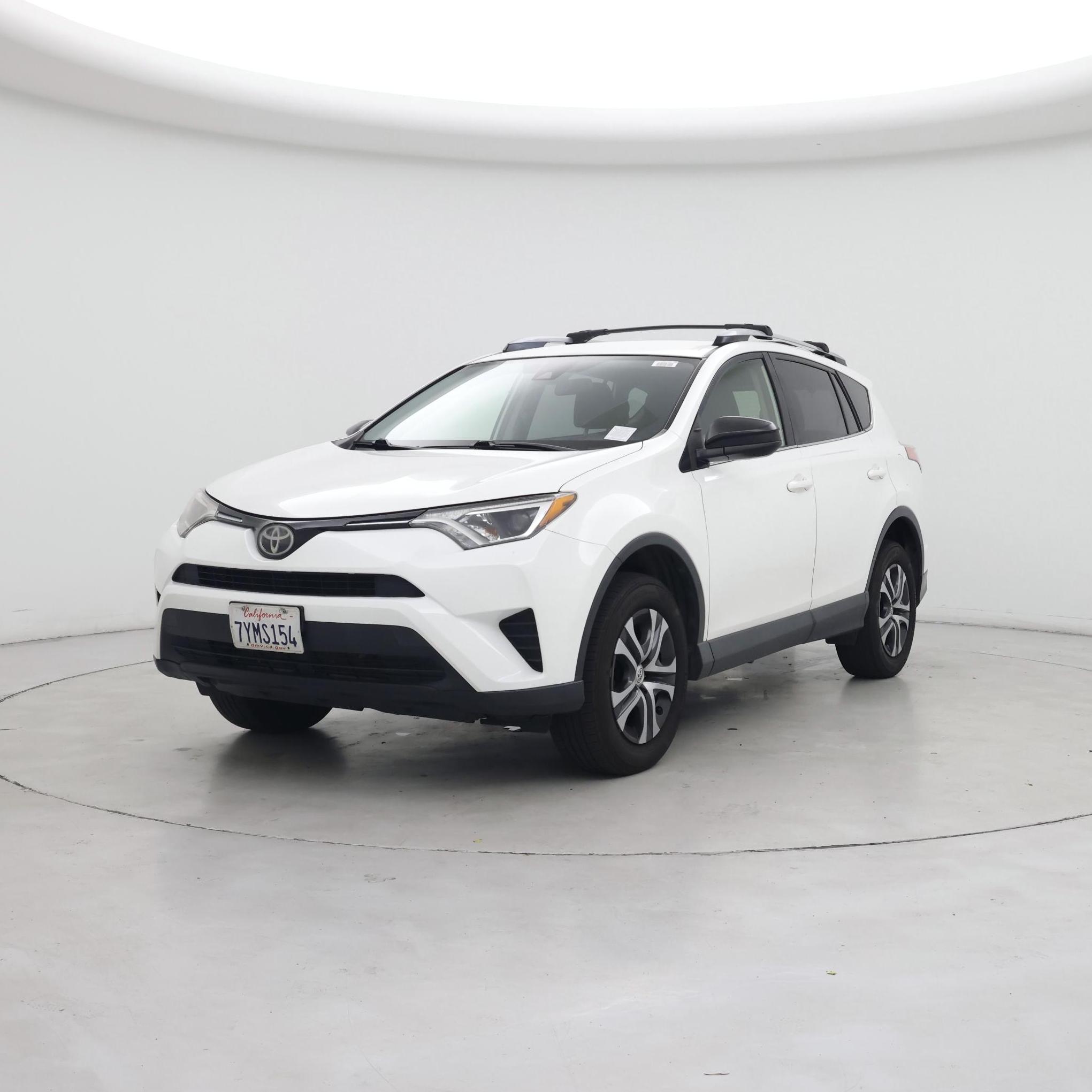 Thumbnail: 2017 Toyota RAV4 - 4
