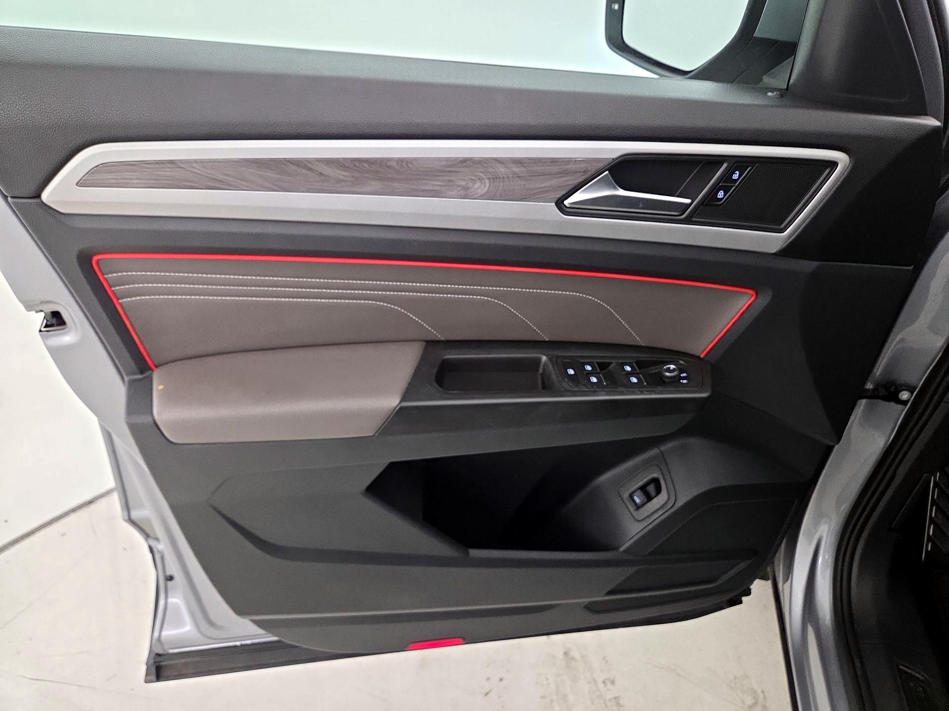 Thumbnail: 2022 Volkswagen Atlas - 12