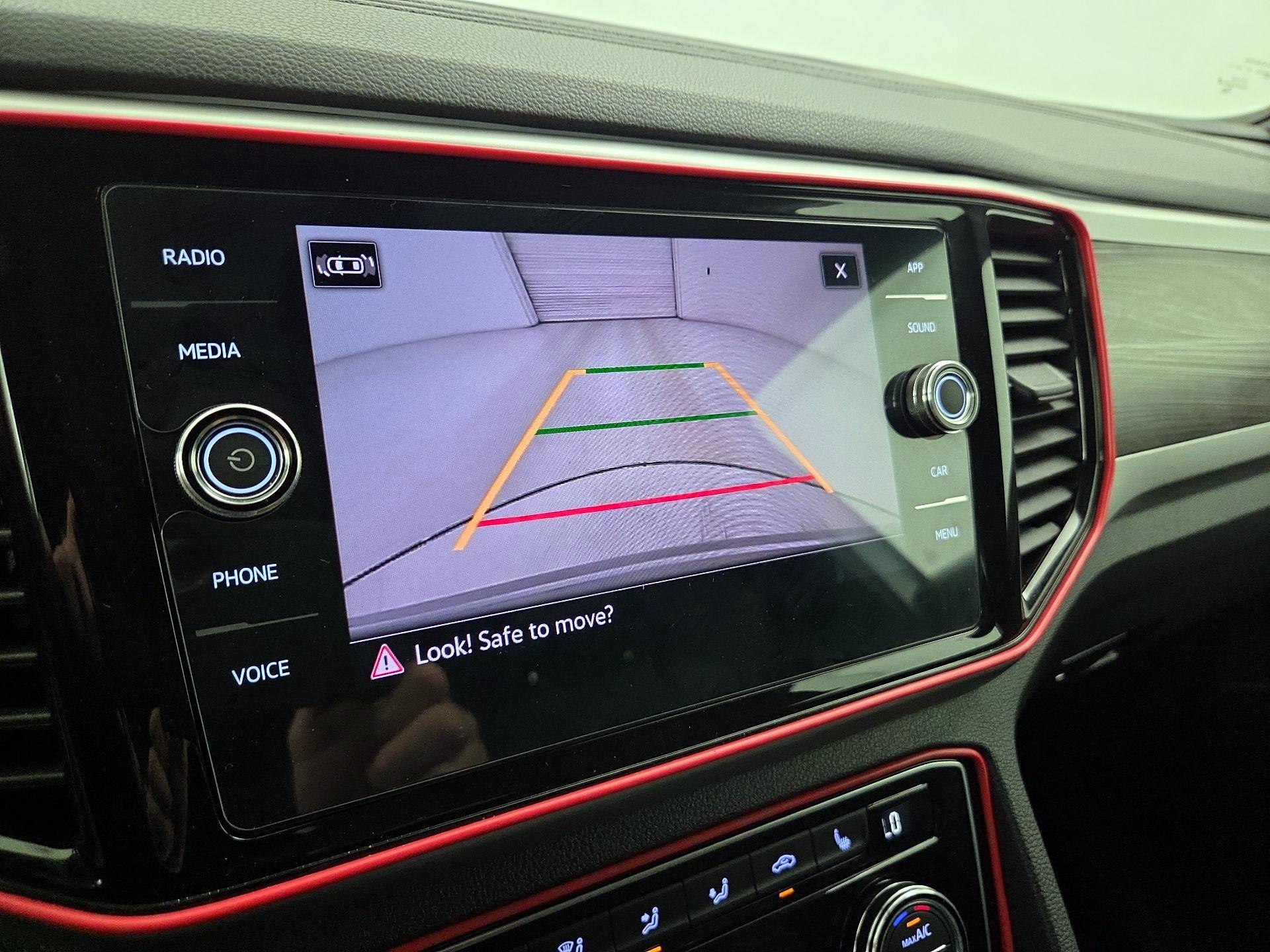 Thumbnail: 2022 Volkswagen Atlas - 14