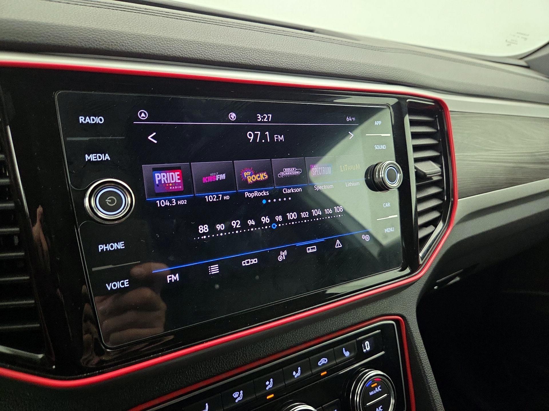 Thumbnail: 2022 Volkswagen Atlas - 15