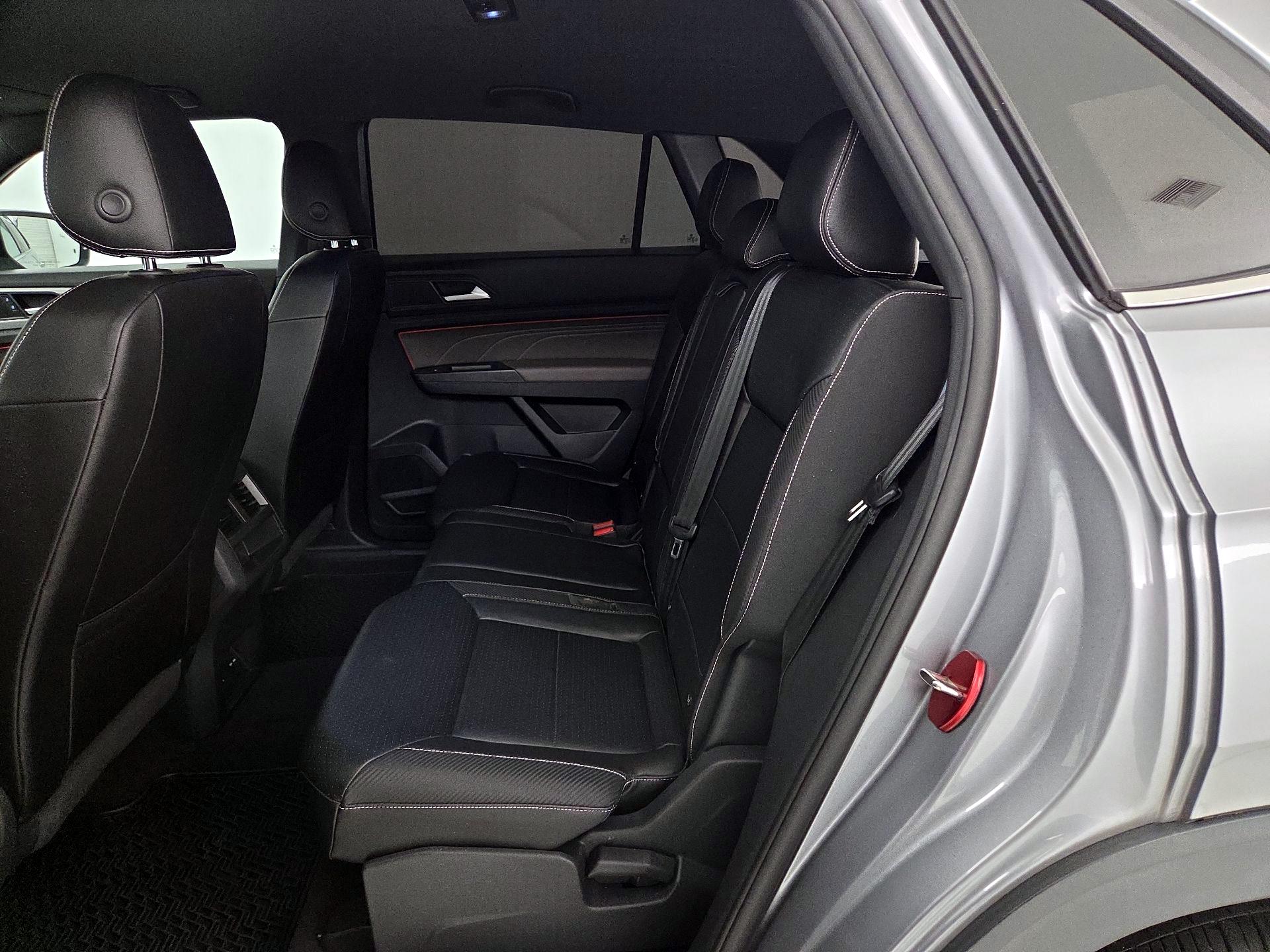 Thumbnail: 2022 Volkswagen Atlas - 20