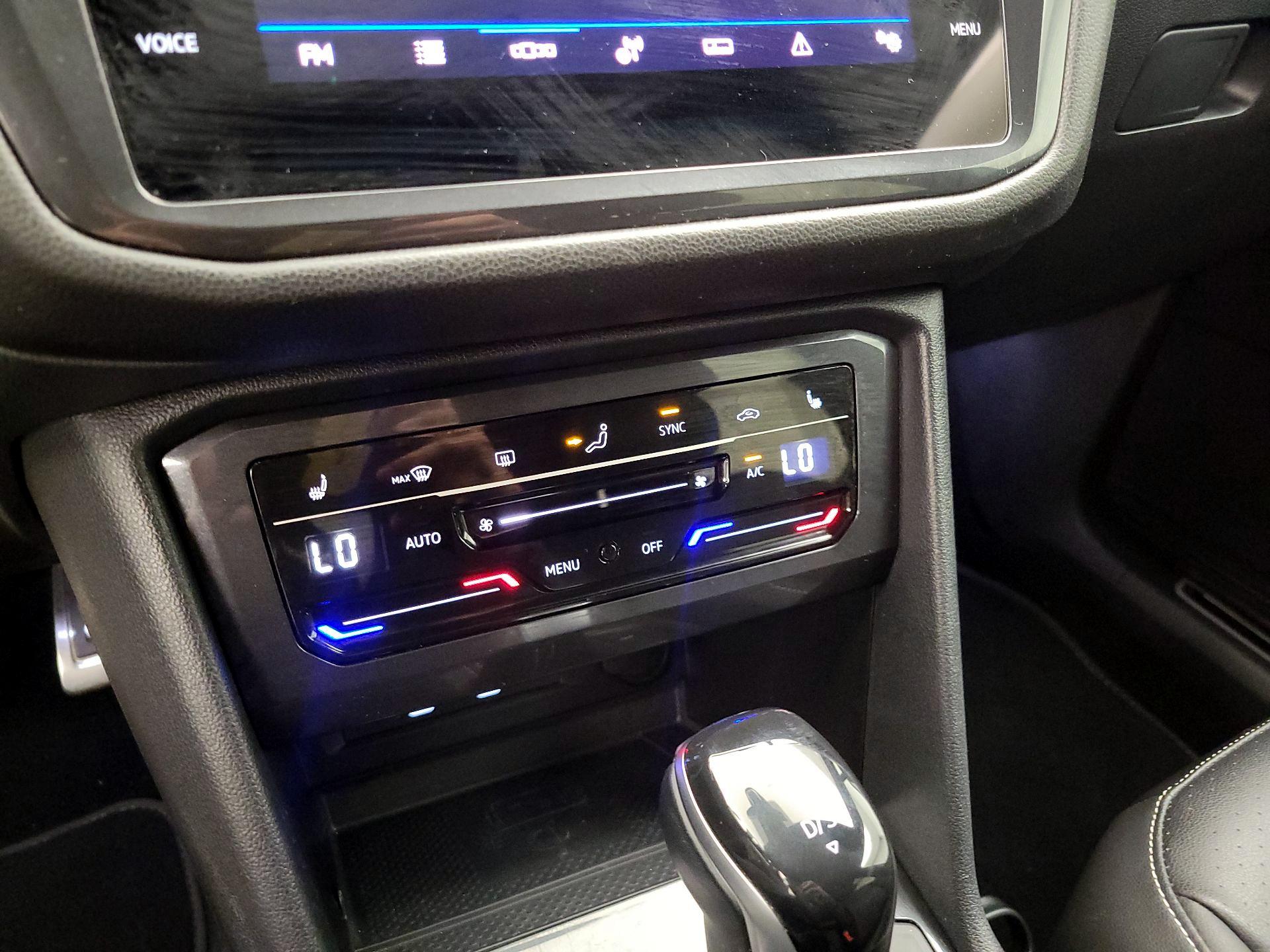 Thumbnail: 2023 Volkswagen Tiguan - 16