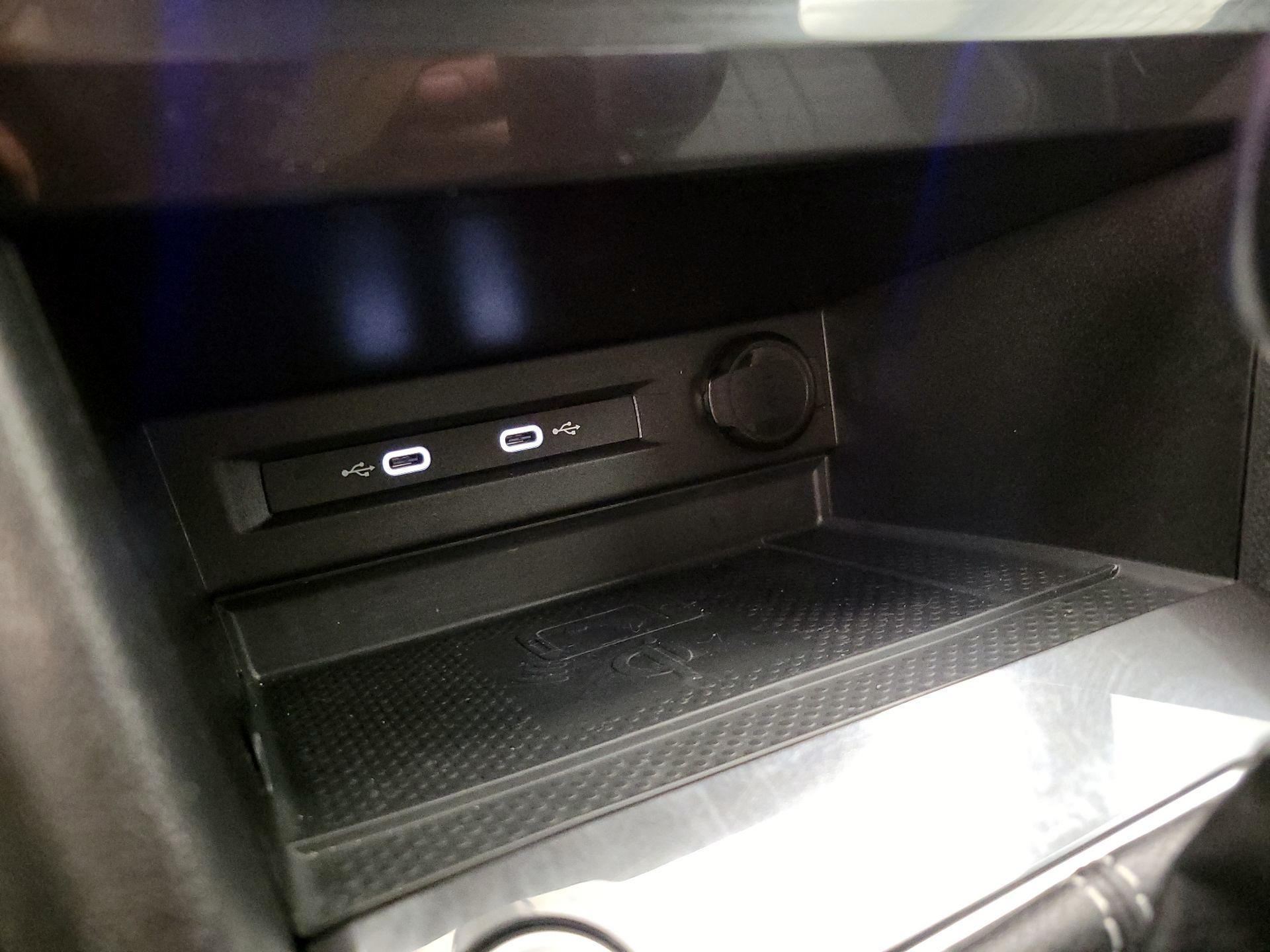 Thumbnail: 2023 Volkswagen Tiguan - 18