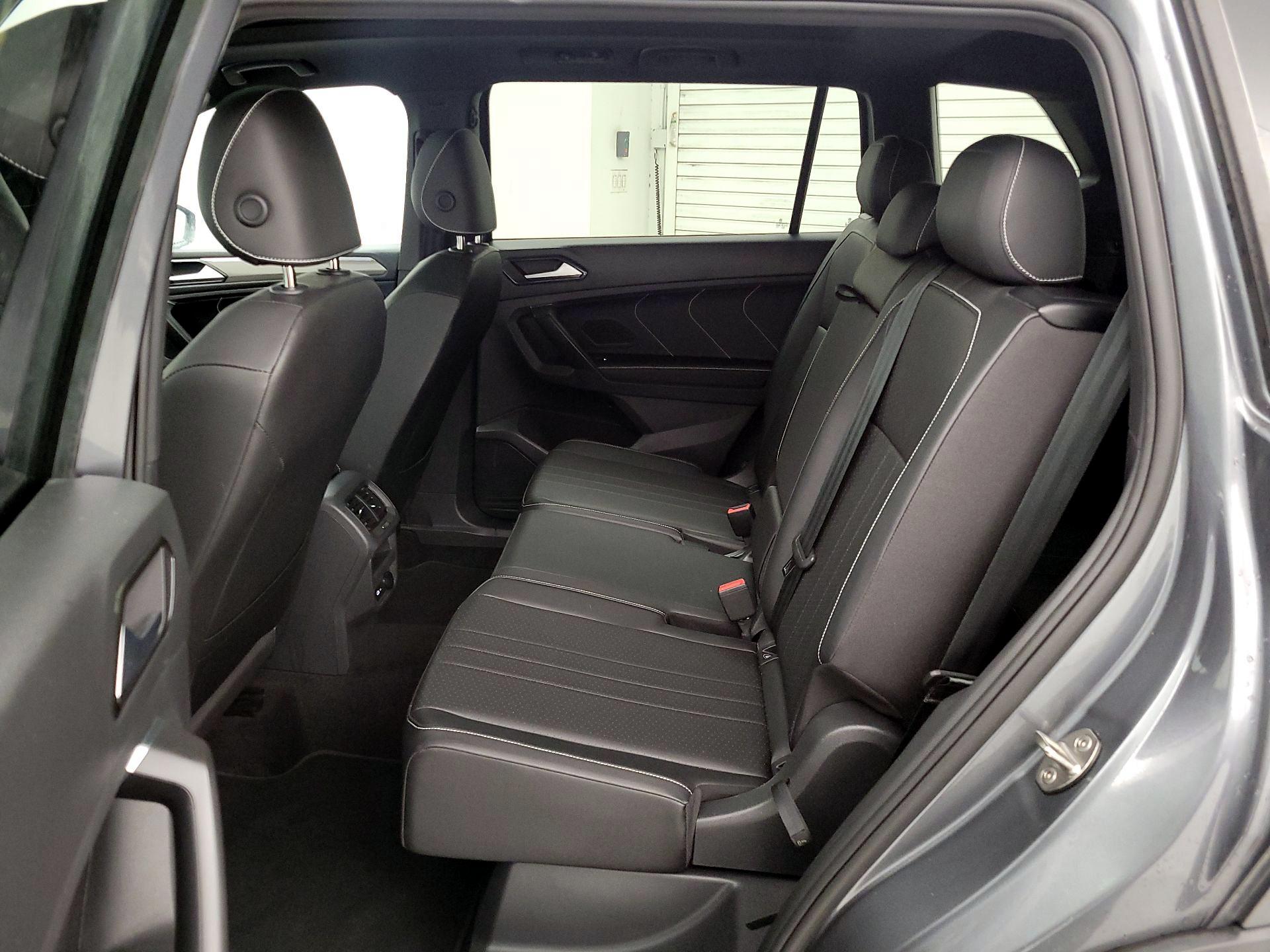 Thumbnail: 2023 Volkswagen Tiguan - 20