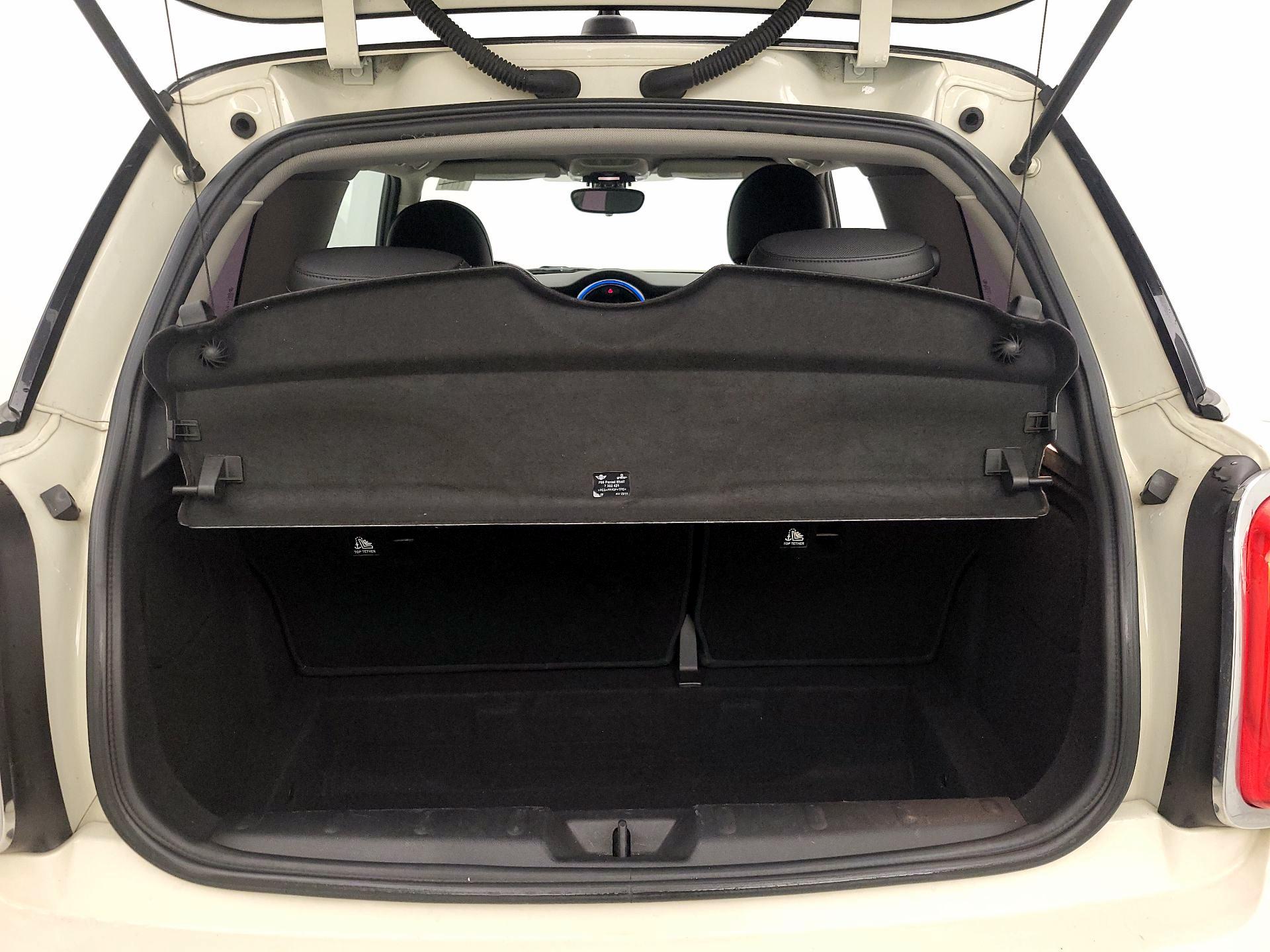 Thumbnail: 2016 MINI Cooper Hardtop - 20