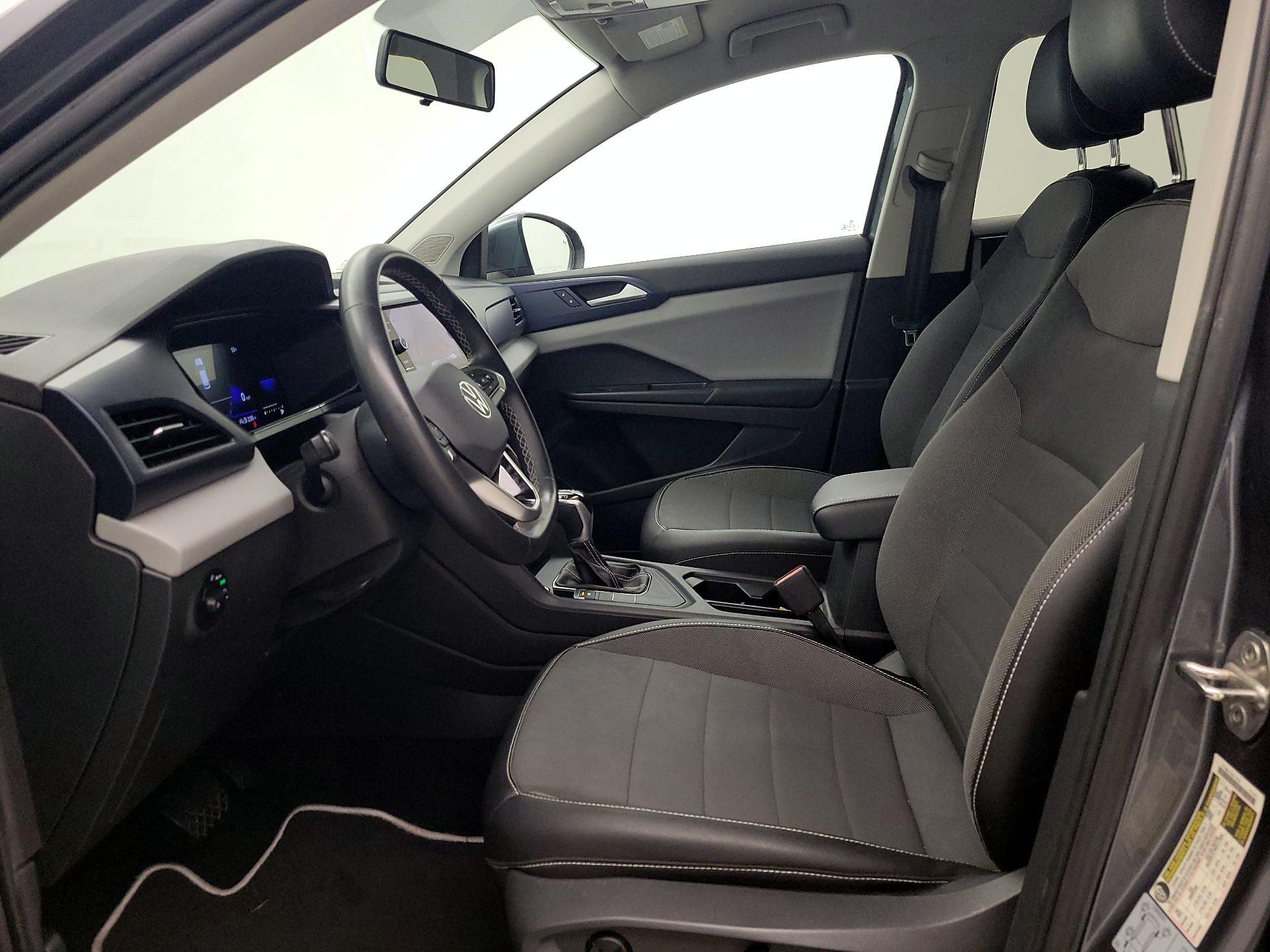 Thumbnail: 2022 Volkswagen Taos - 11