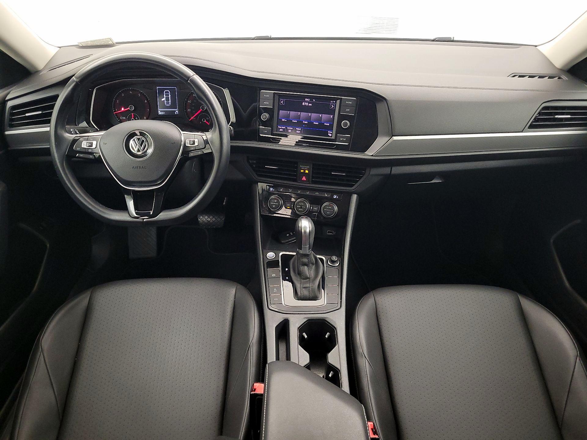 Thumbnail: 2019 Volkswagen Jetta - 9