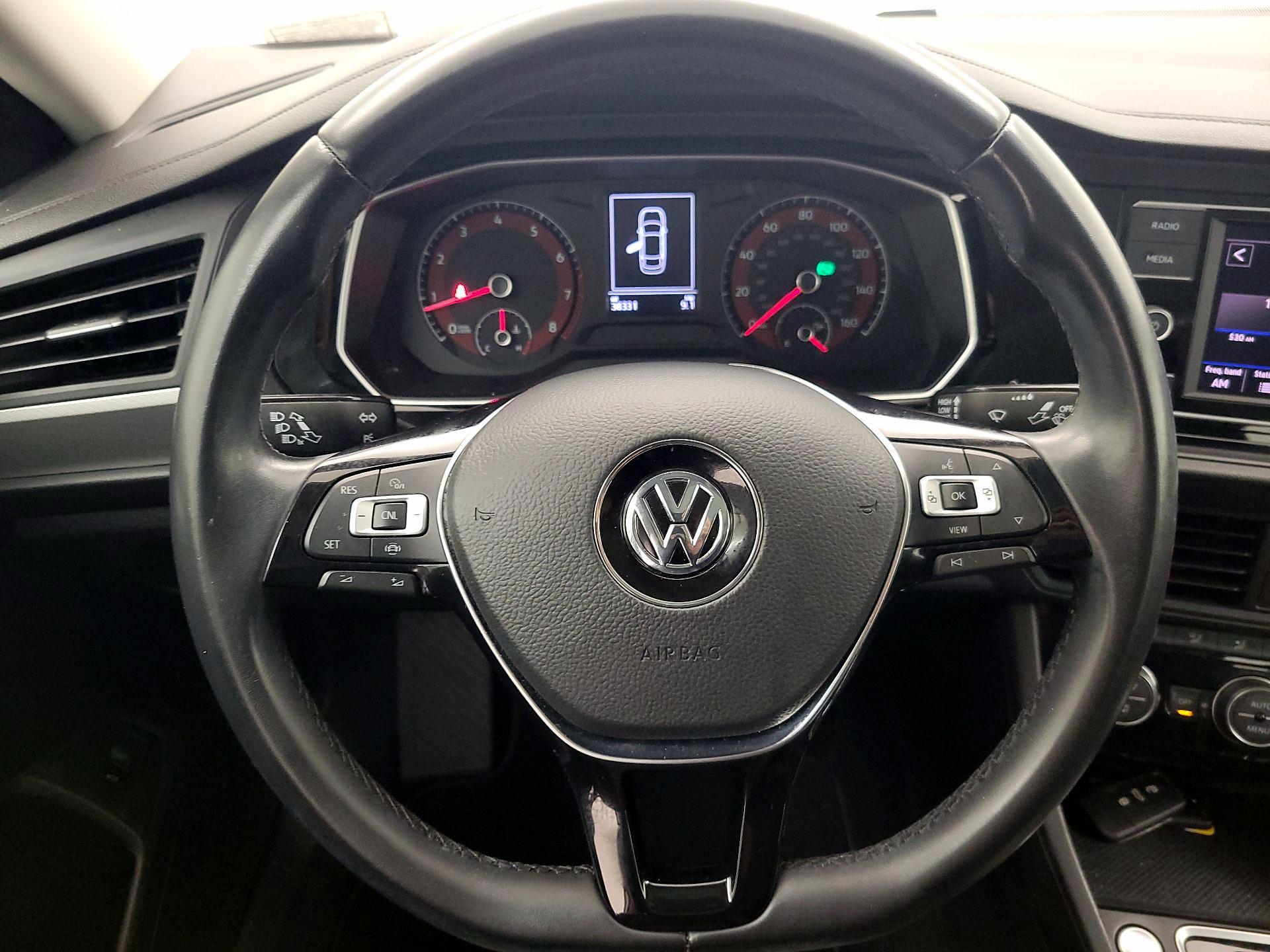 Thumbnail: 2019 Volkswagen Jetta - 10