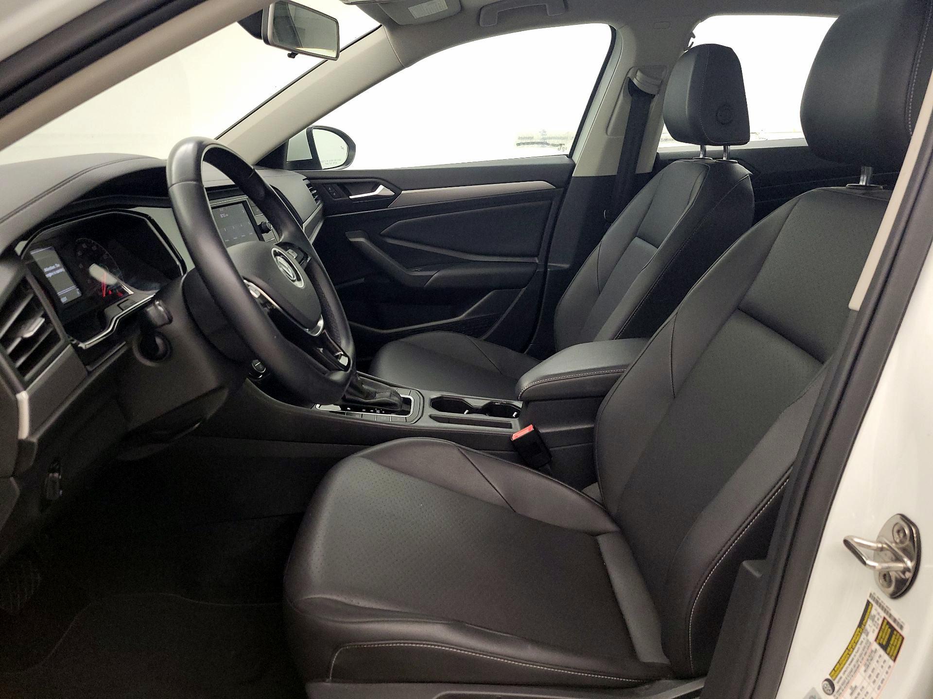 Thumbnail: 2019 Volkswagen Jetta - 11