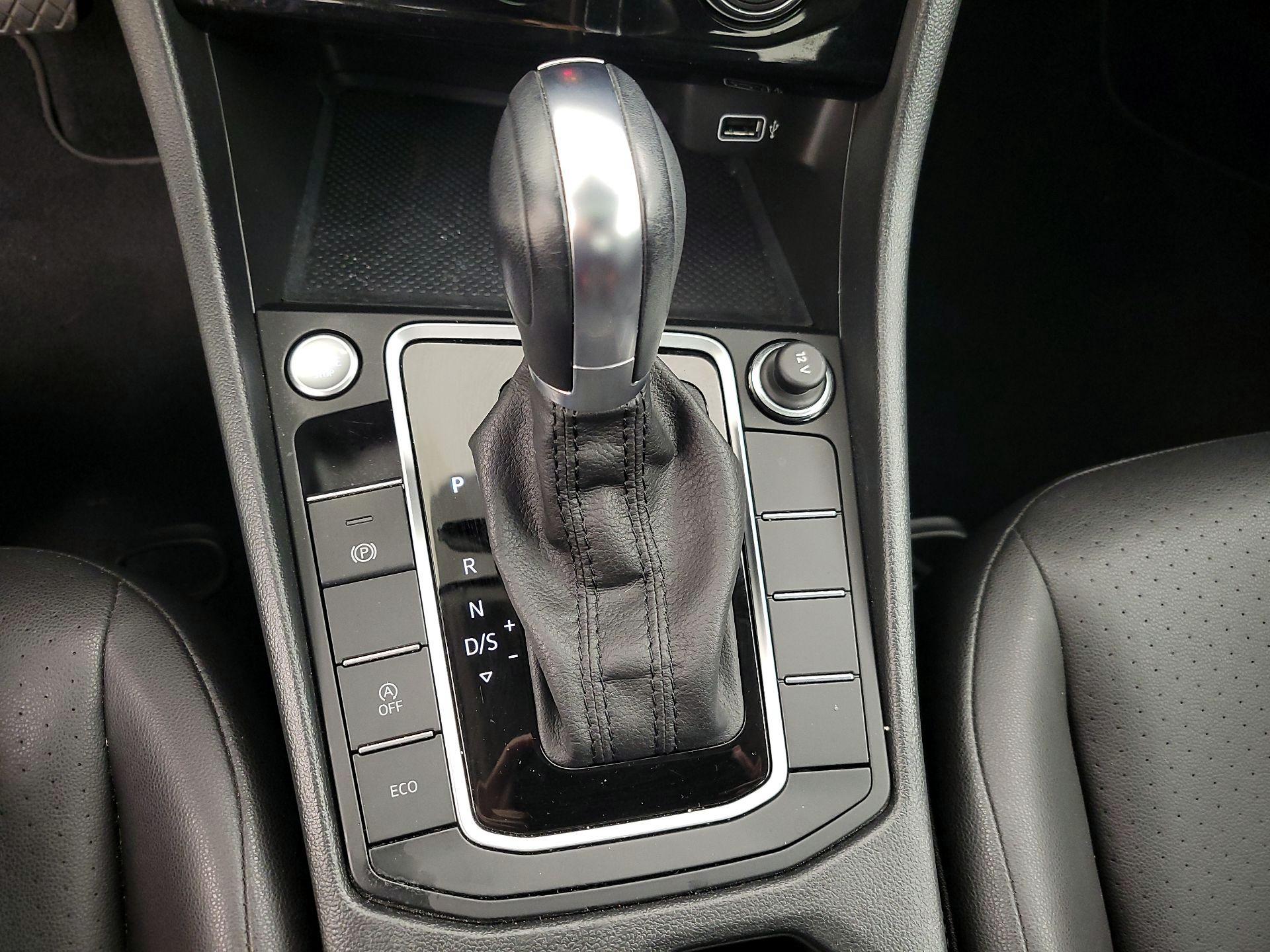 Thumbnail: 2019 Volkswagen Jetta - 17