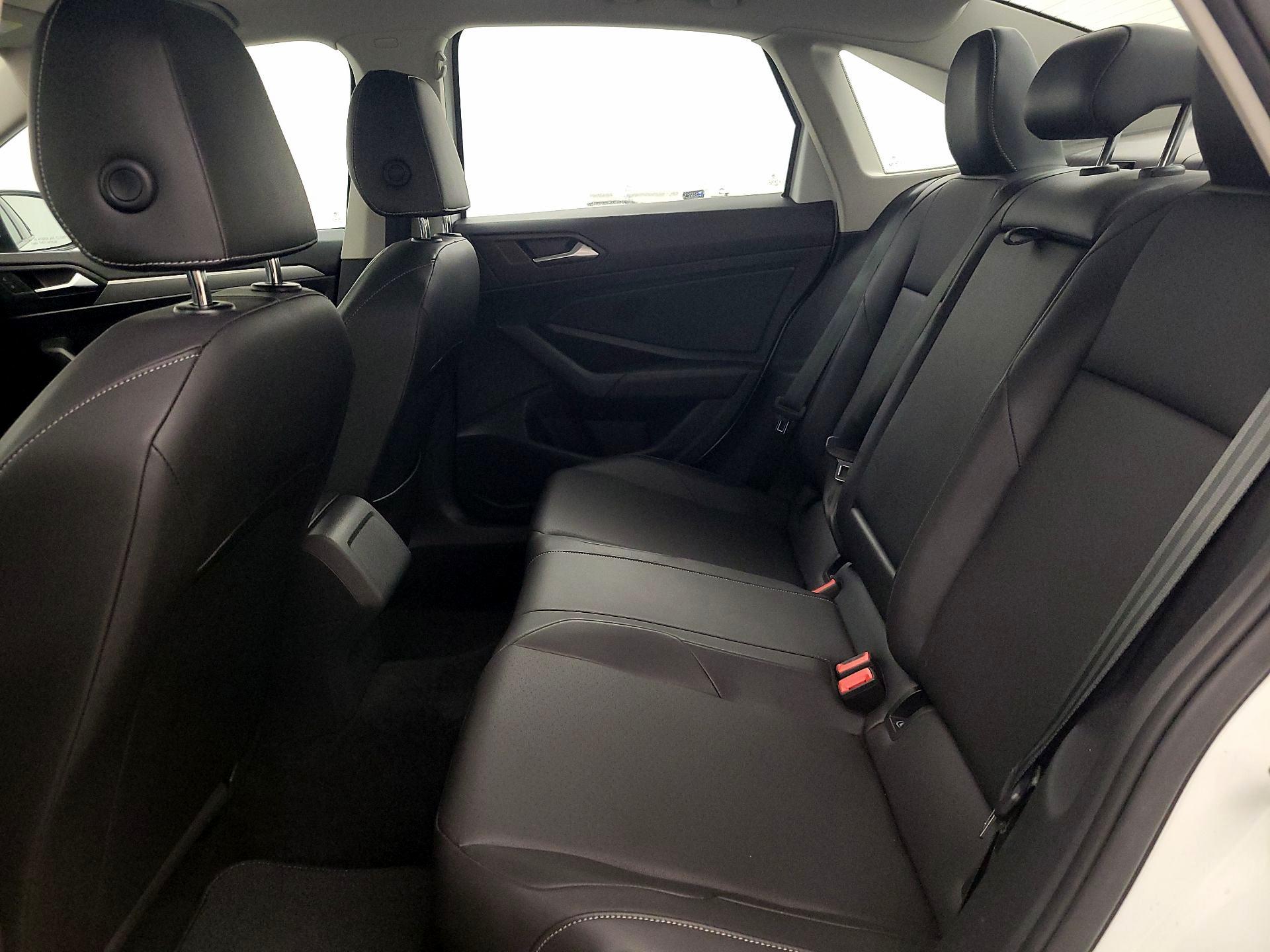 Thumbnail: 2019 Volkswagen Jetta - 20