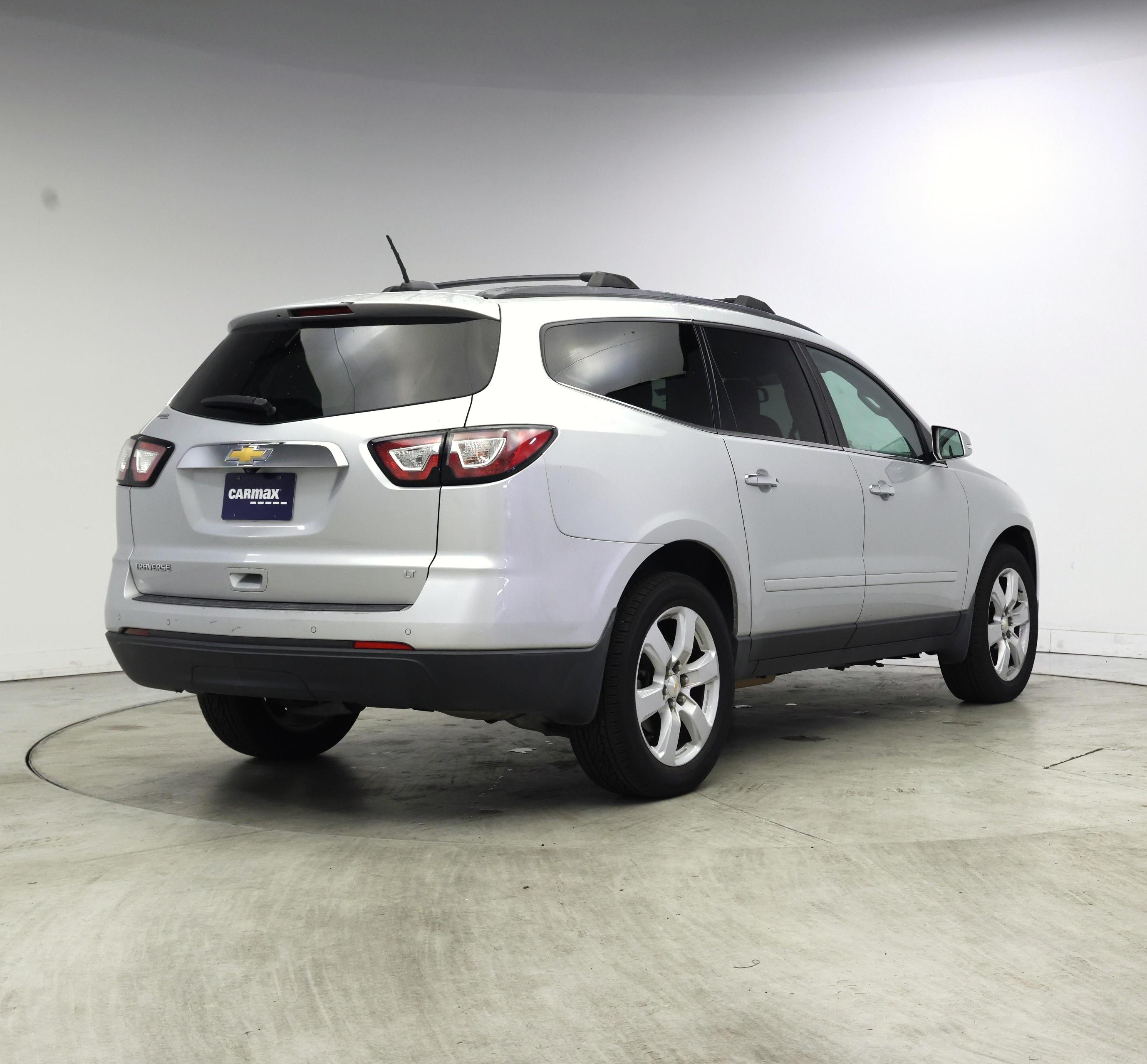 Thumbnail: 2017 Chevrolet Traverse - 8