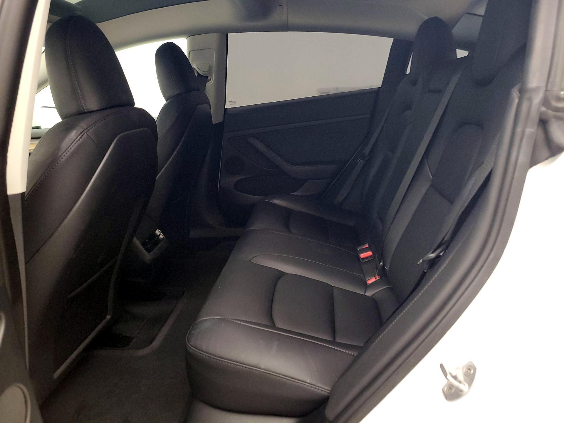 Thumbnail: 2023 Tesla Model 3 - 18