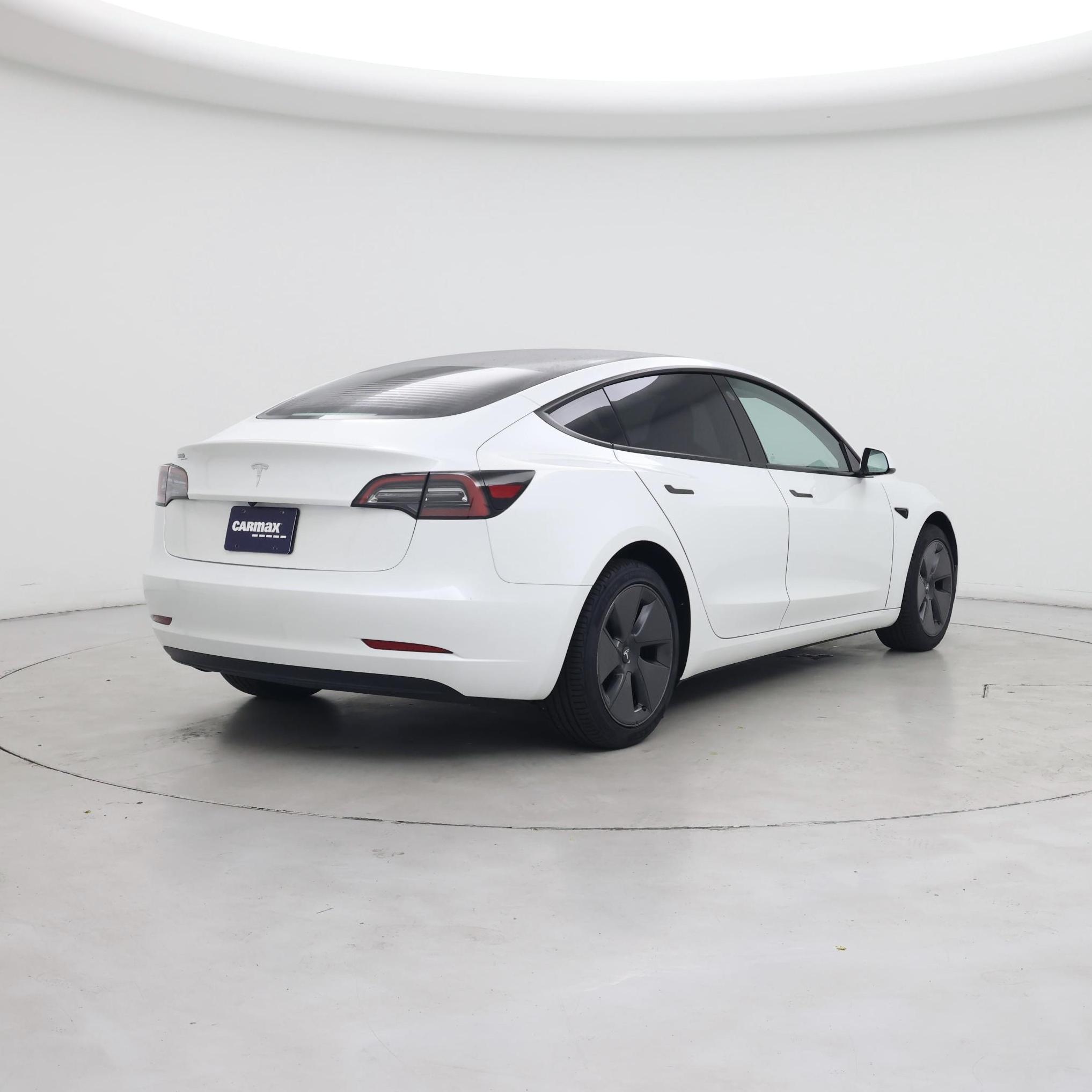 Thumbnail: 2023 Tesla Model 3 - 8