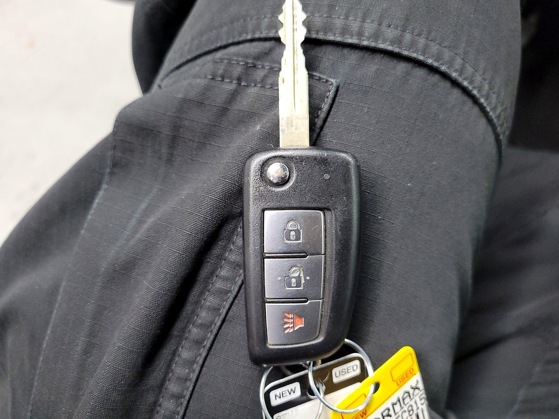 Thumbnail: 2014 Nissan Rogue - 16