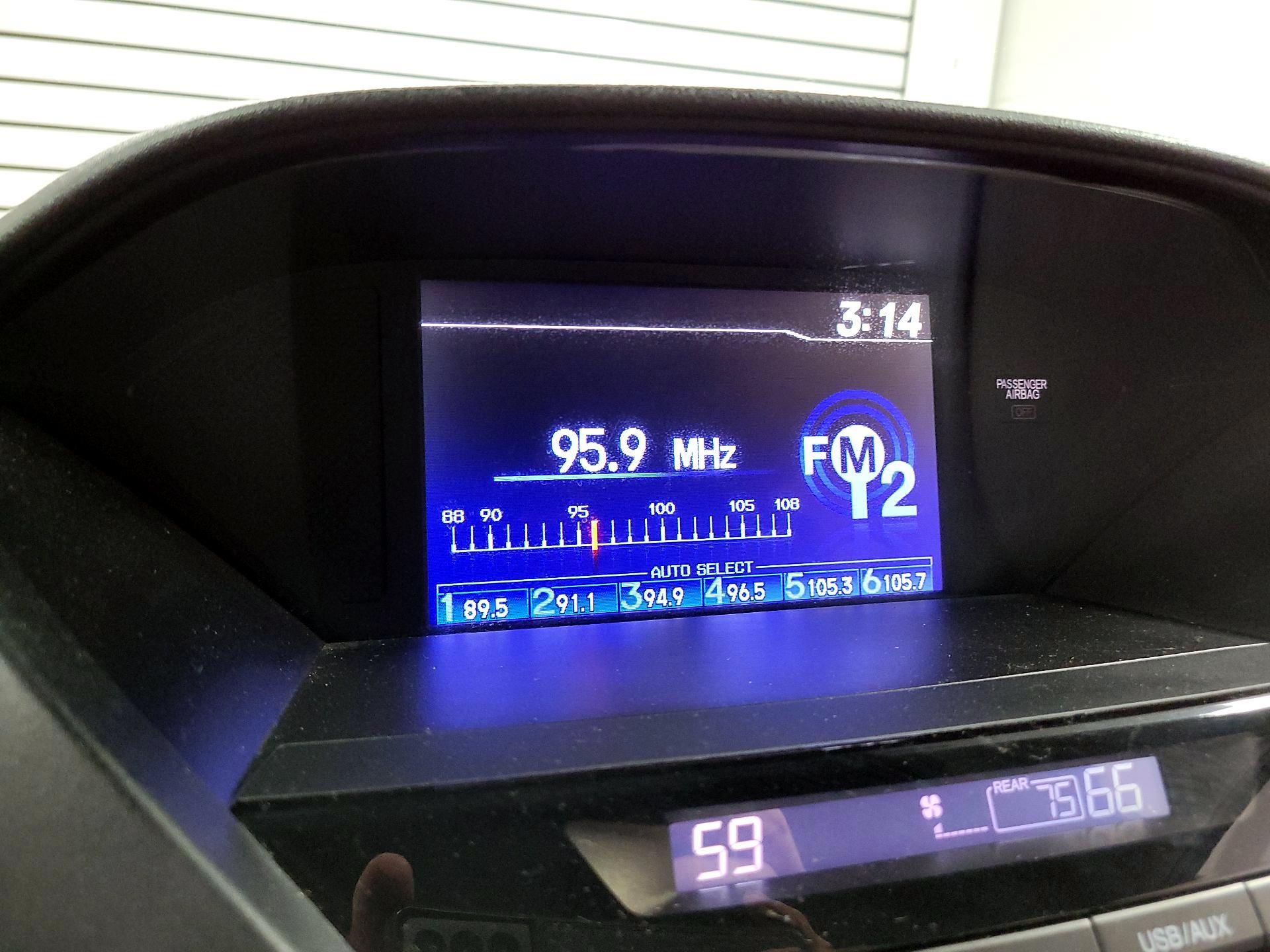 Thumbnail: 2015 Honda Pilot - 15