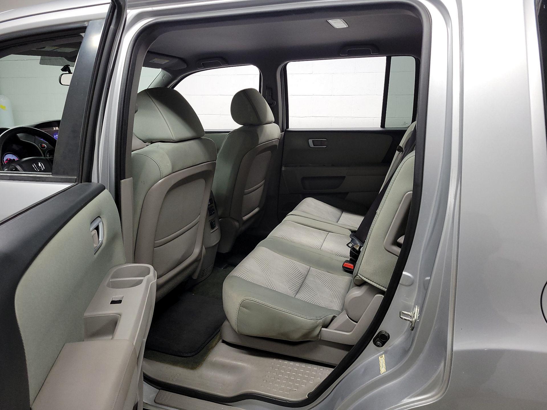 Thumbnail: 2015 Honda Pilot - 19