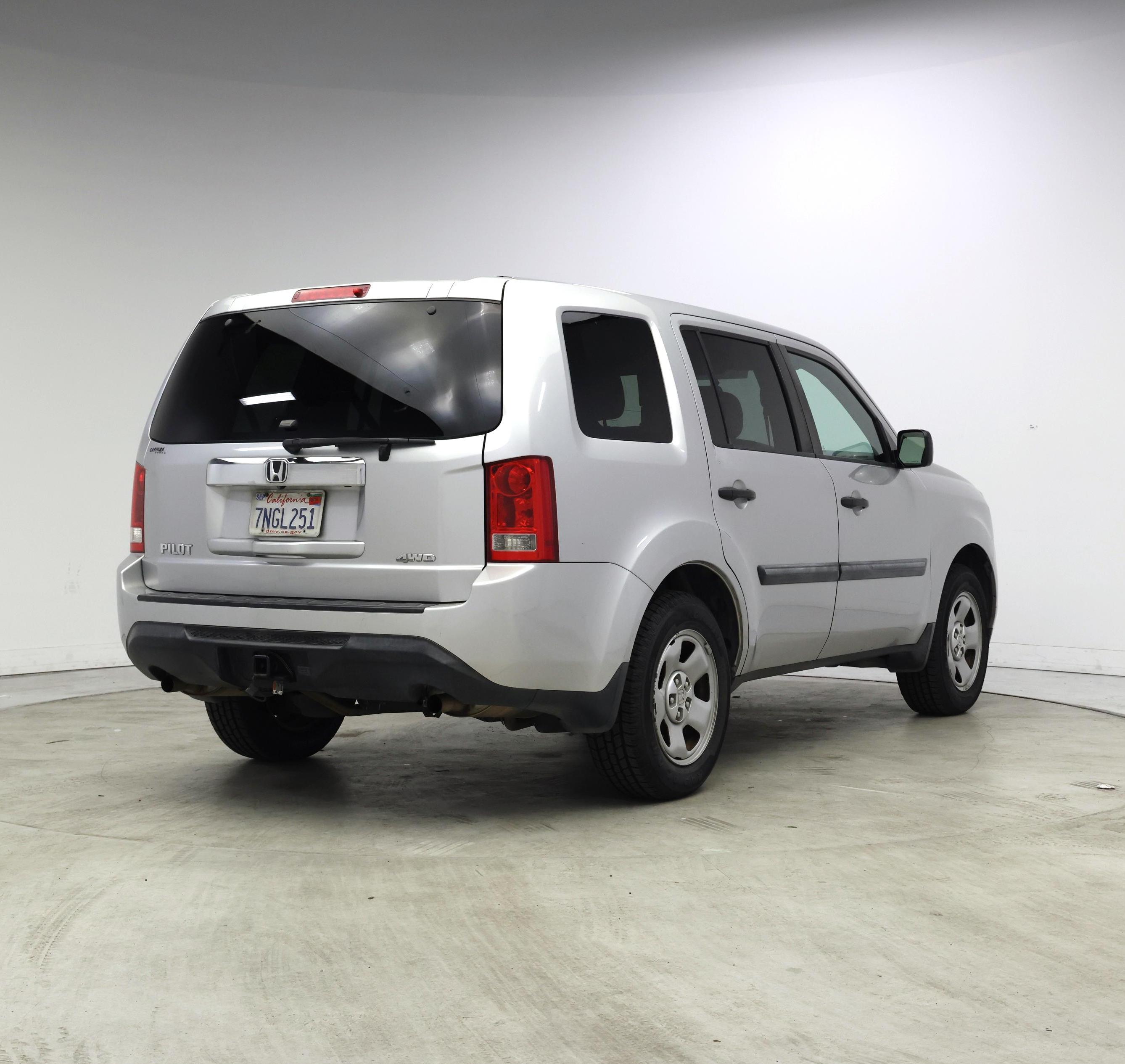 Thumbnail: 2015 Honda Pilot - 8