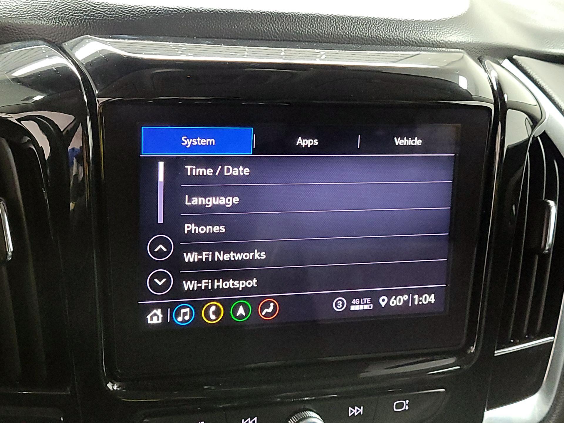 Thumbnail: 2021 Chevrolet Traverse - 14