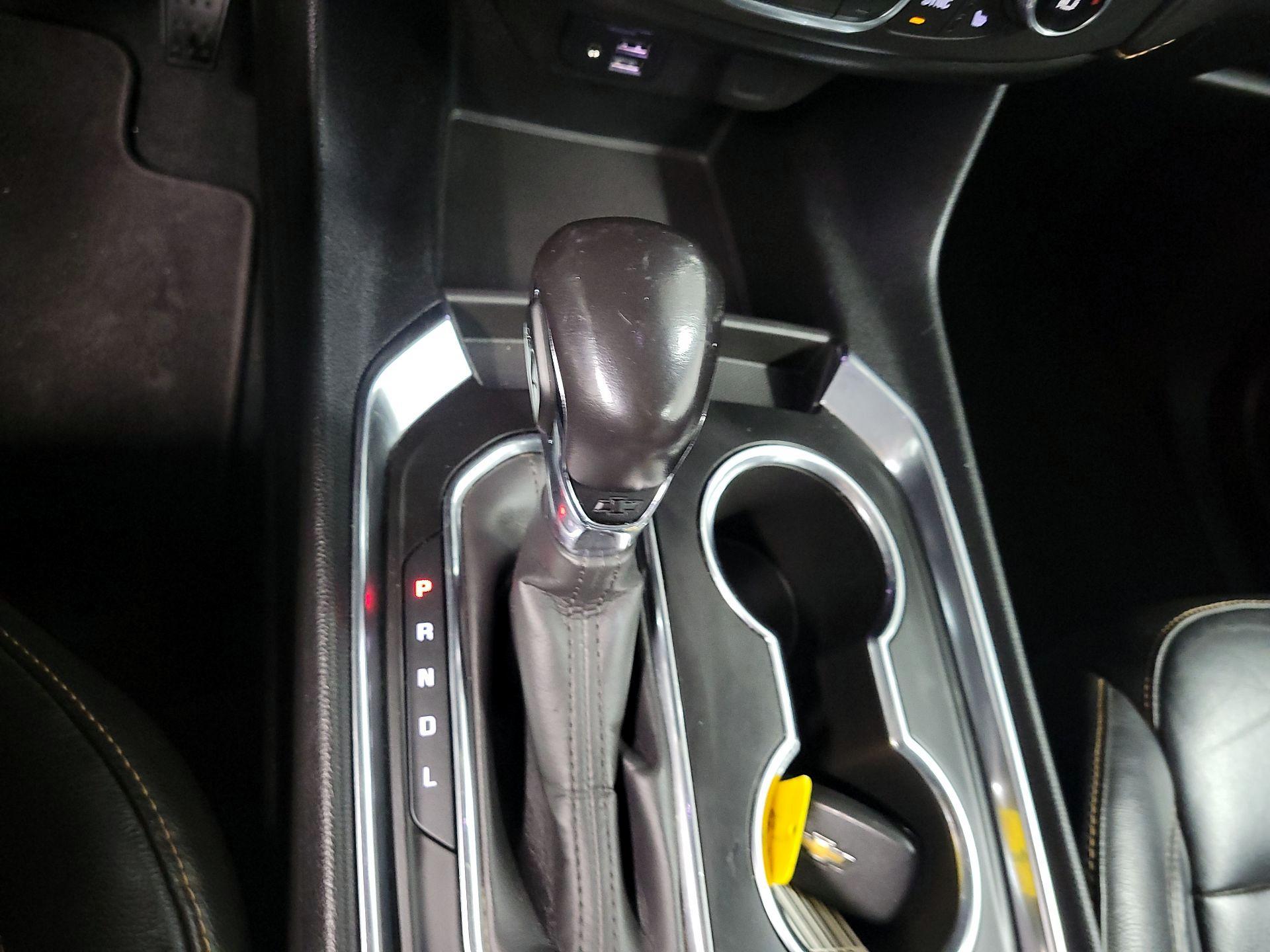 Thumbnail: 2021 Chevrolet Traverse - 16