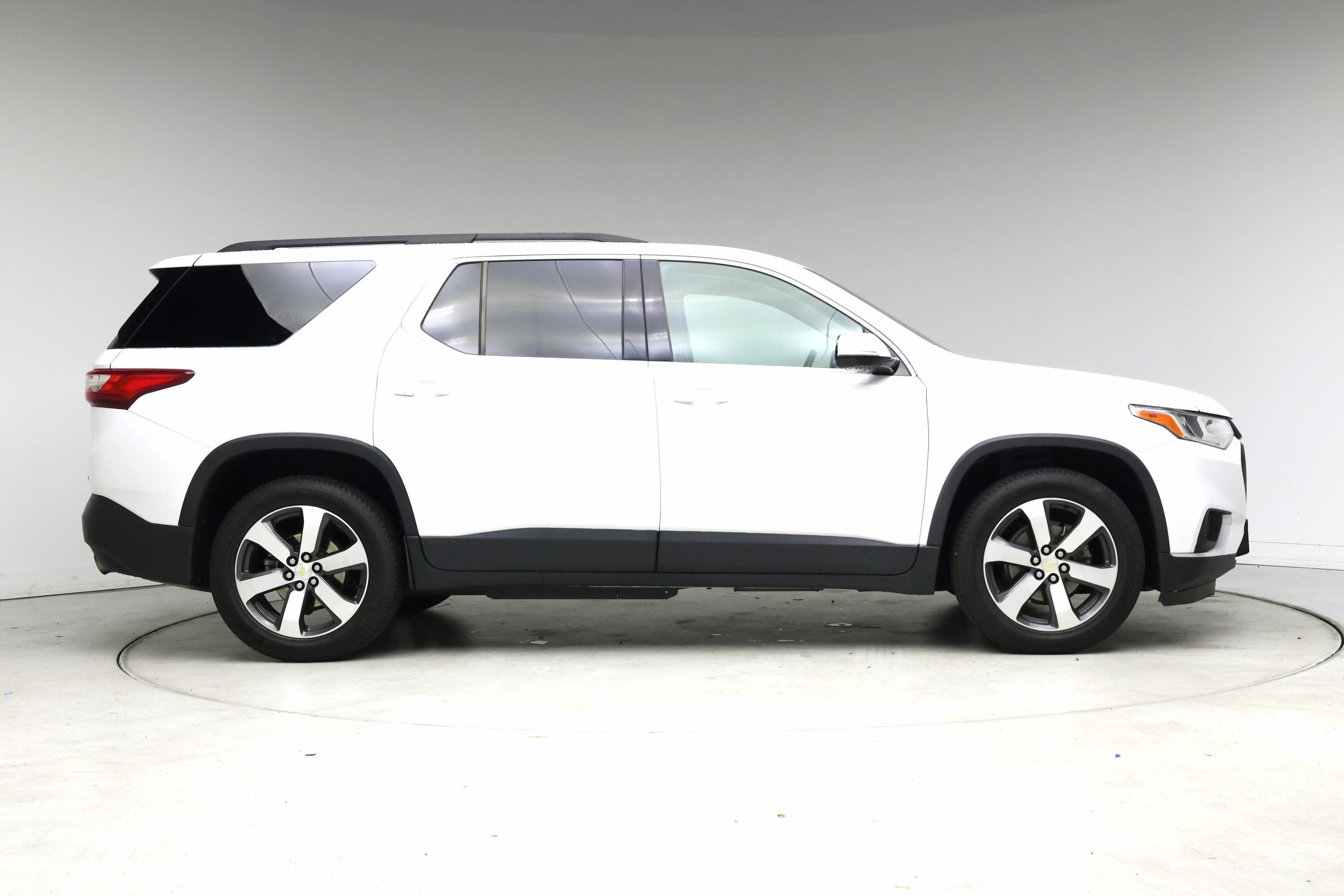 Thumbnail: 2021 Chevrolet Traverse - 7