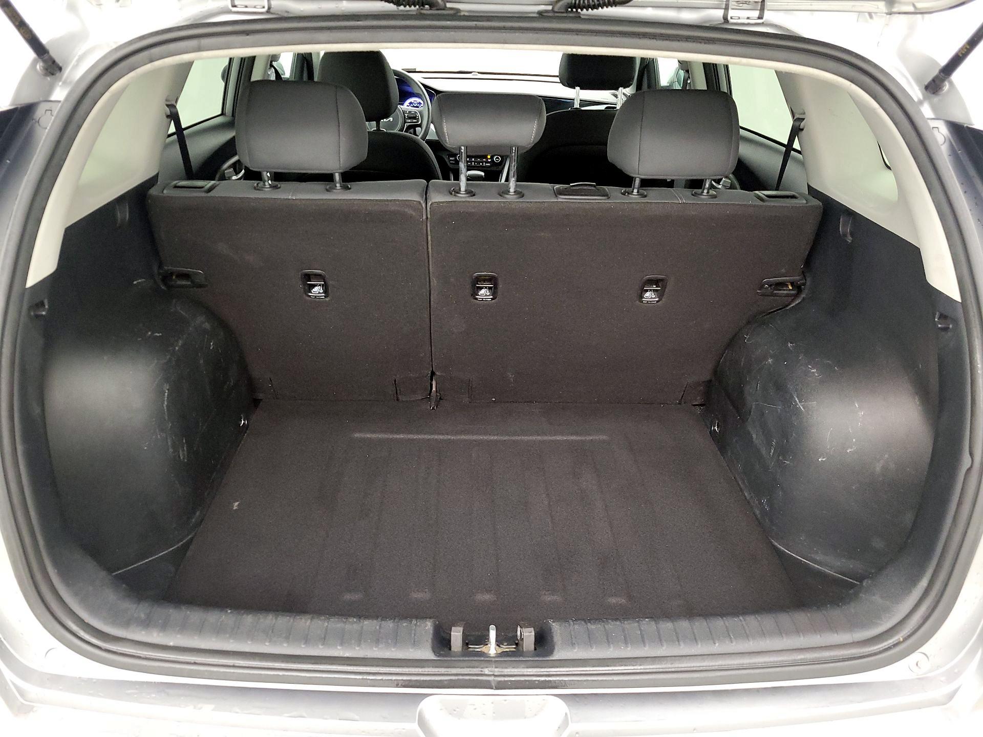 Thumbnail: 2022 Kia Niro - 20