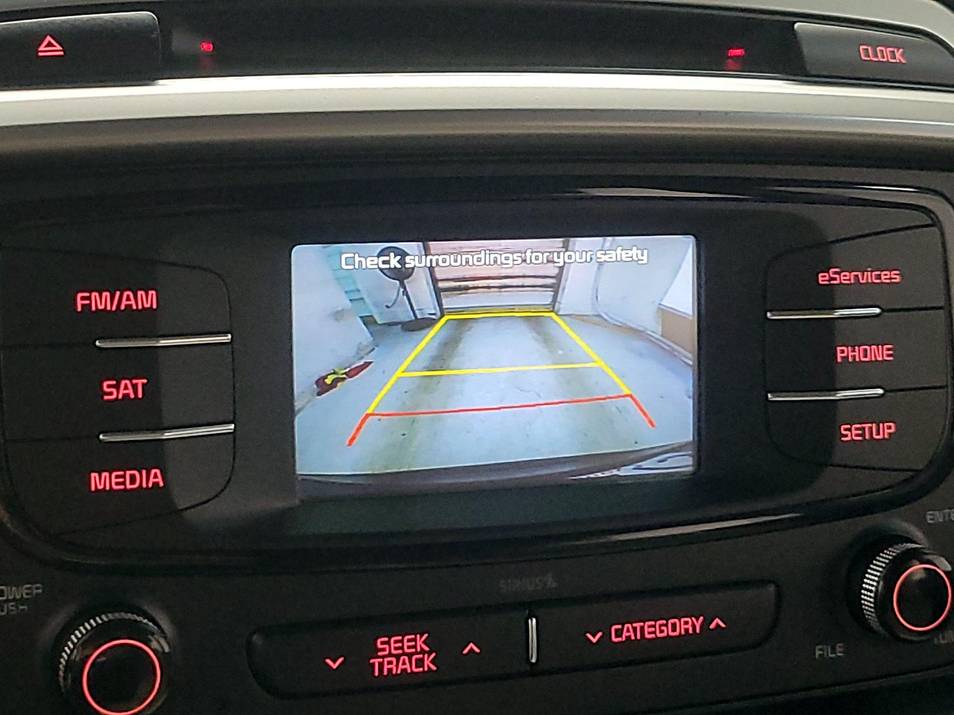 Thumbnail: 2016 Kia Sorento - 11