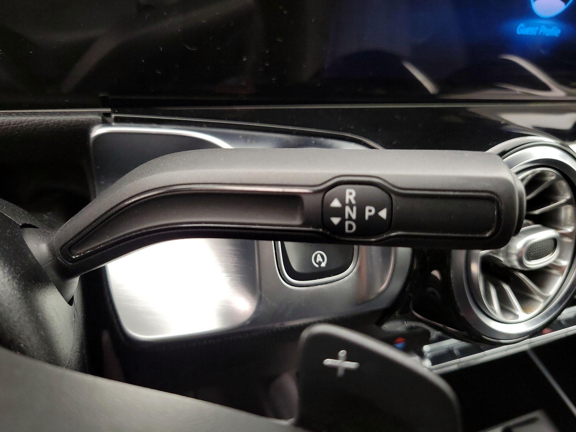 Thumbnail: 2021 Mercedes-Benz GLB - 17