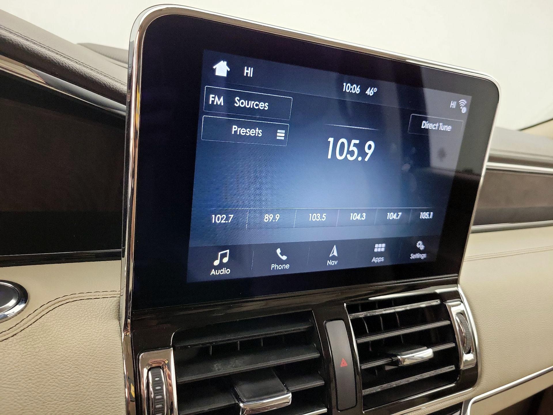 Thumbnail: 2018 Lincoln Navigator - 16