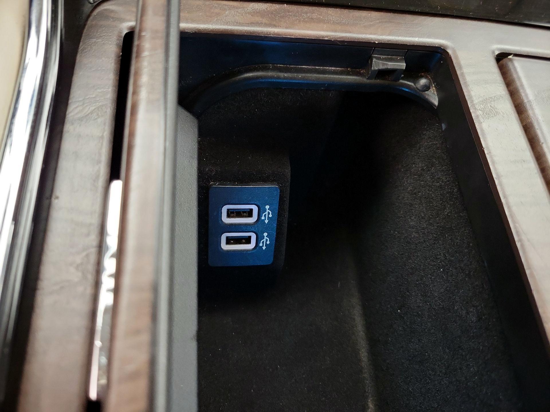 Thumbnail: 2018 Lincoln Navigator - 19