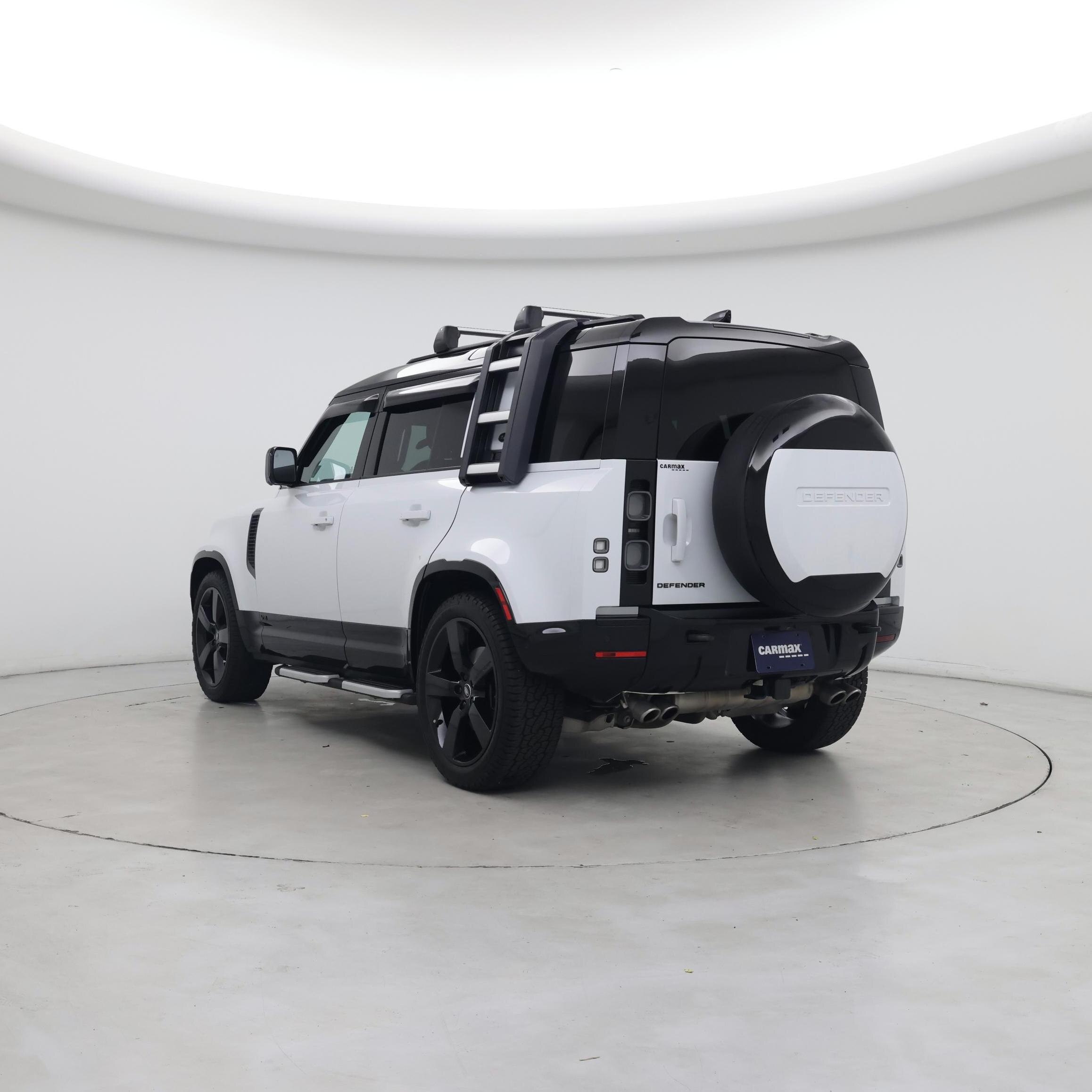 Thumbnail: 2023 Land Rover Defender - 2