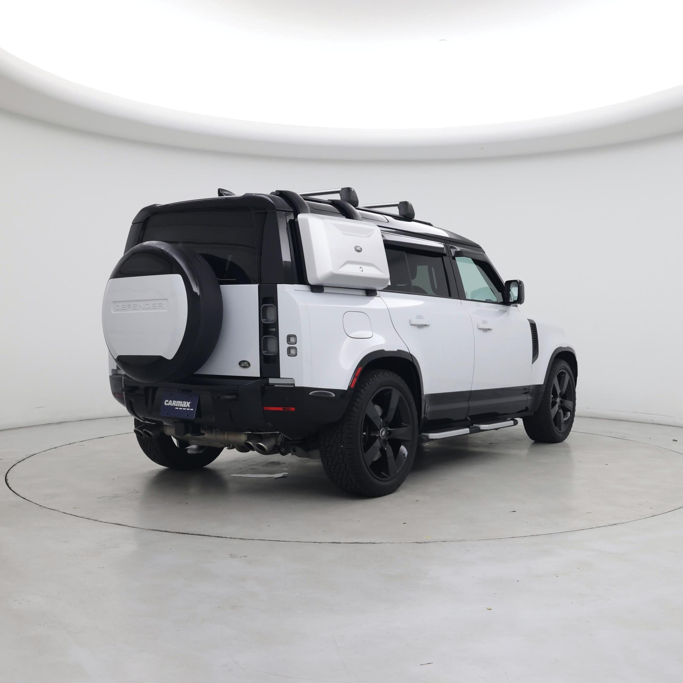 Thumbnail: 2023 Land Rover Defender - 8