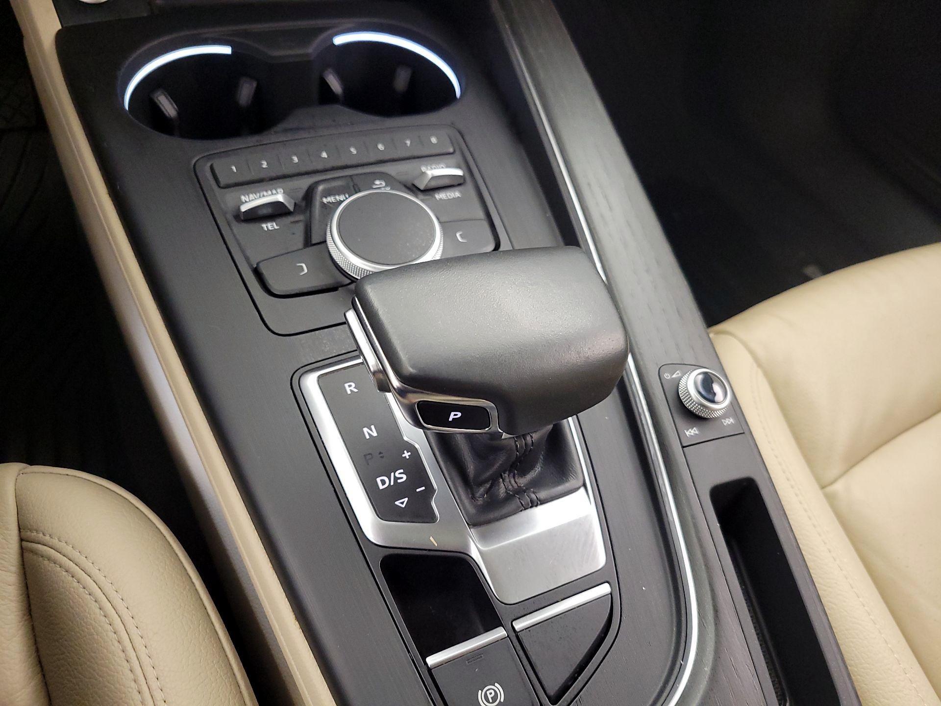 Thumbnail: 2019 Audi A4 - 17