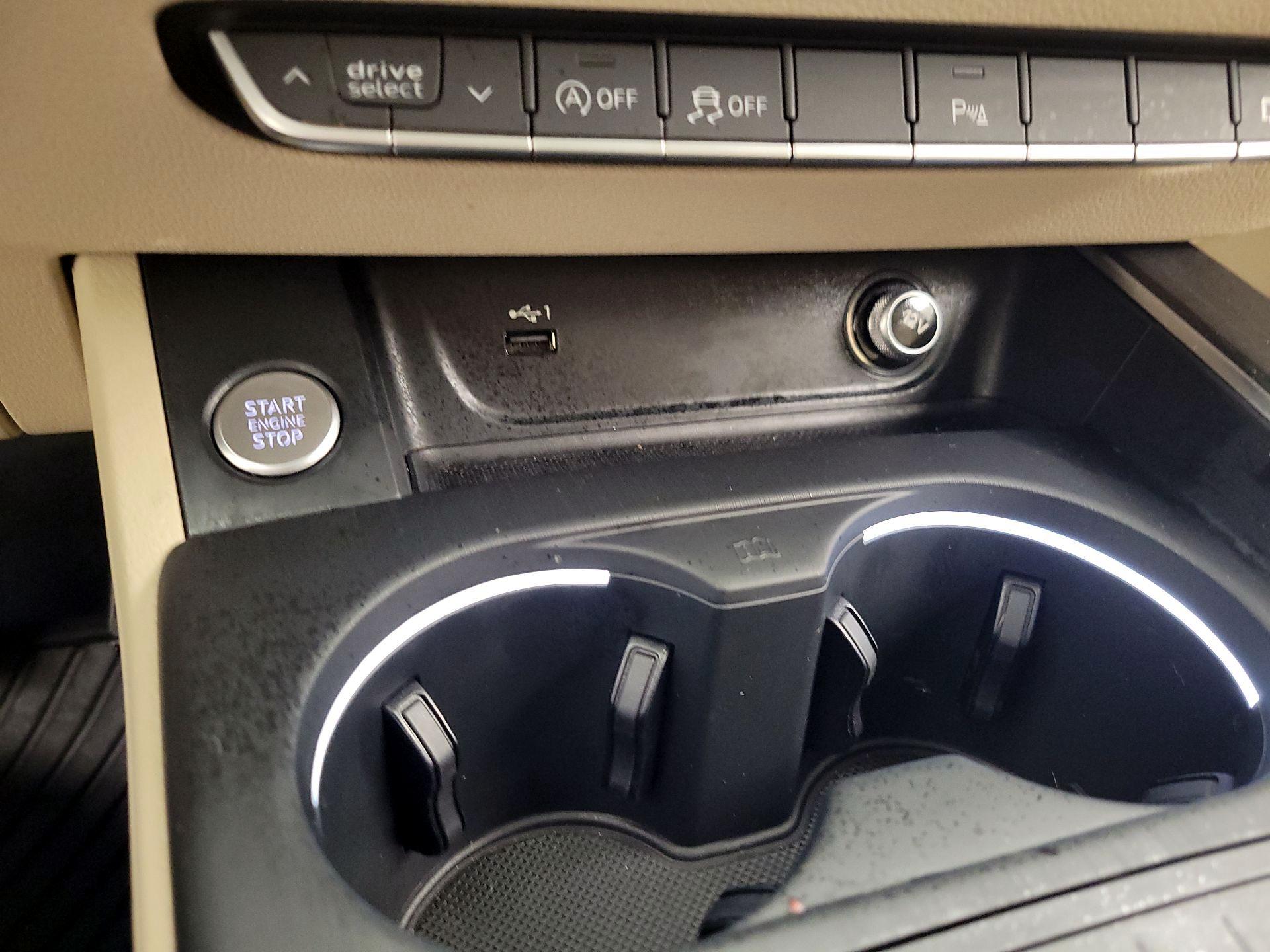 Thumbnail: 2019 Audi A4 - 18