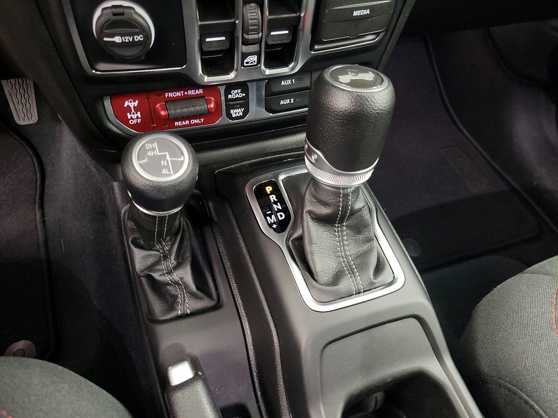 Thumbnail: 2024 Jeep Wrangler - 17