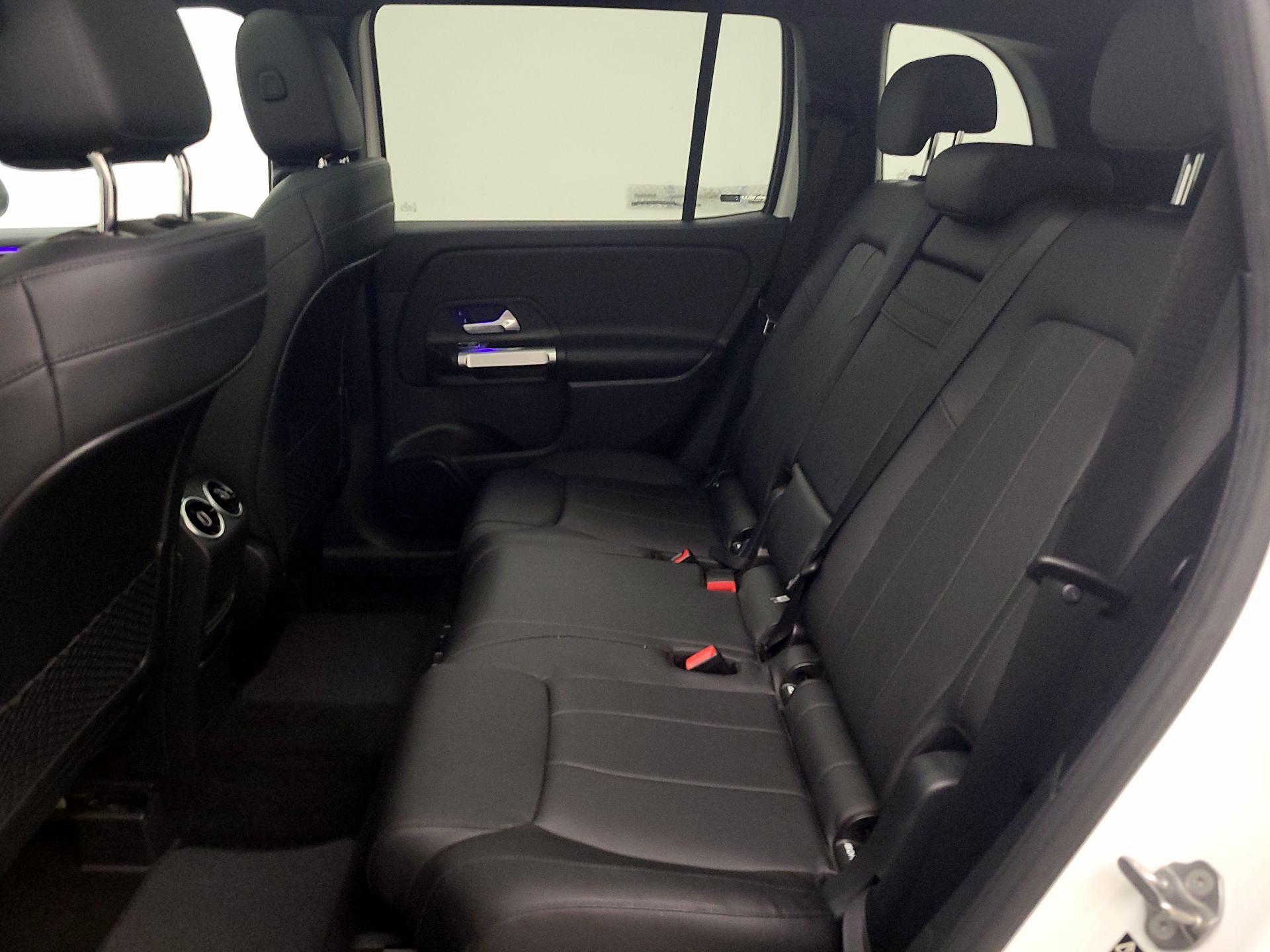 Thumbnail: 2021 Mercedes-Benz GLB - 20