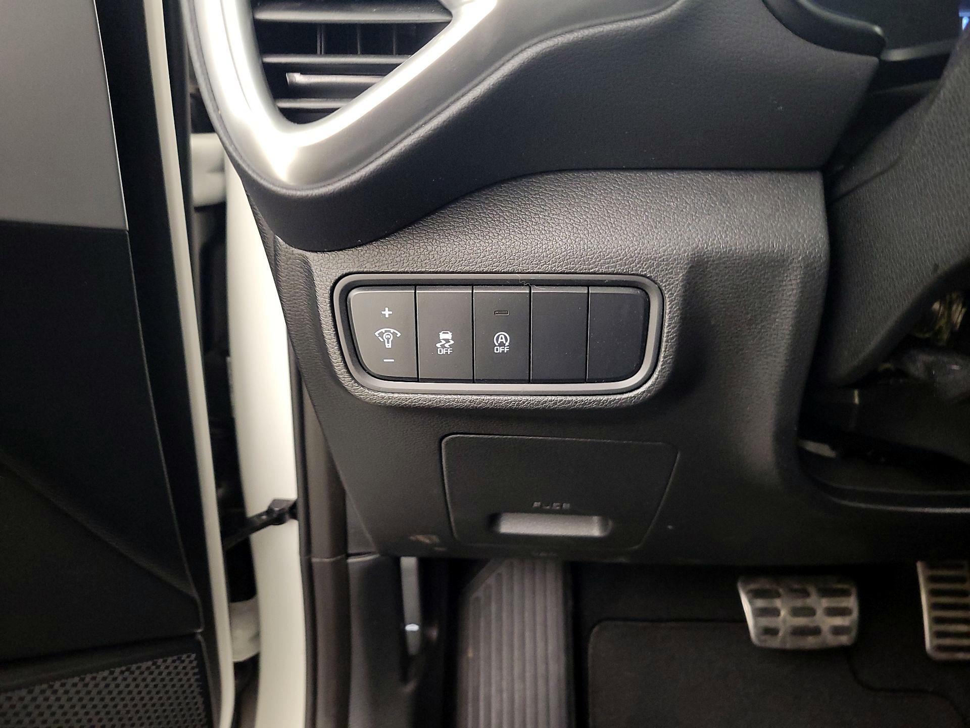 Thumbnail: 2025 Kia Soul - 13