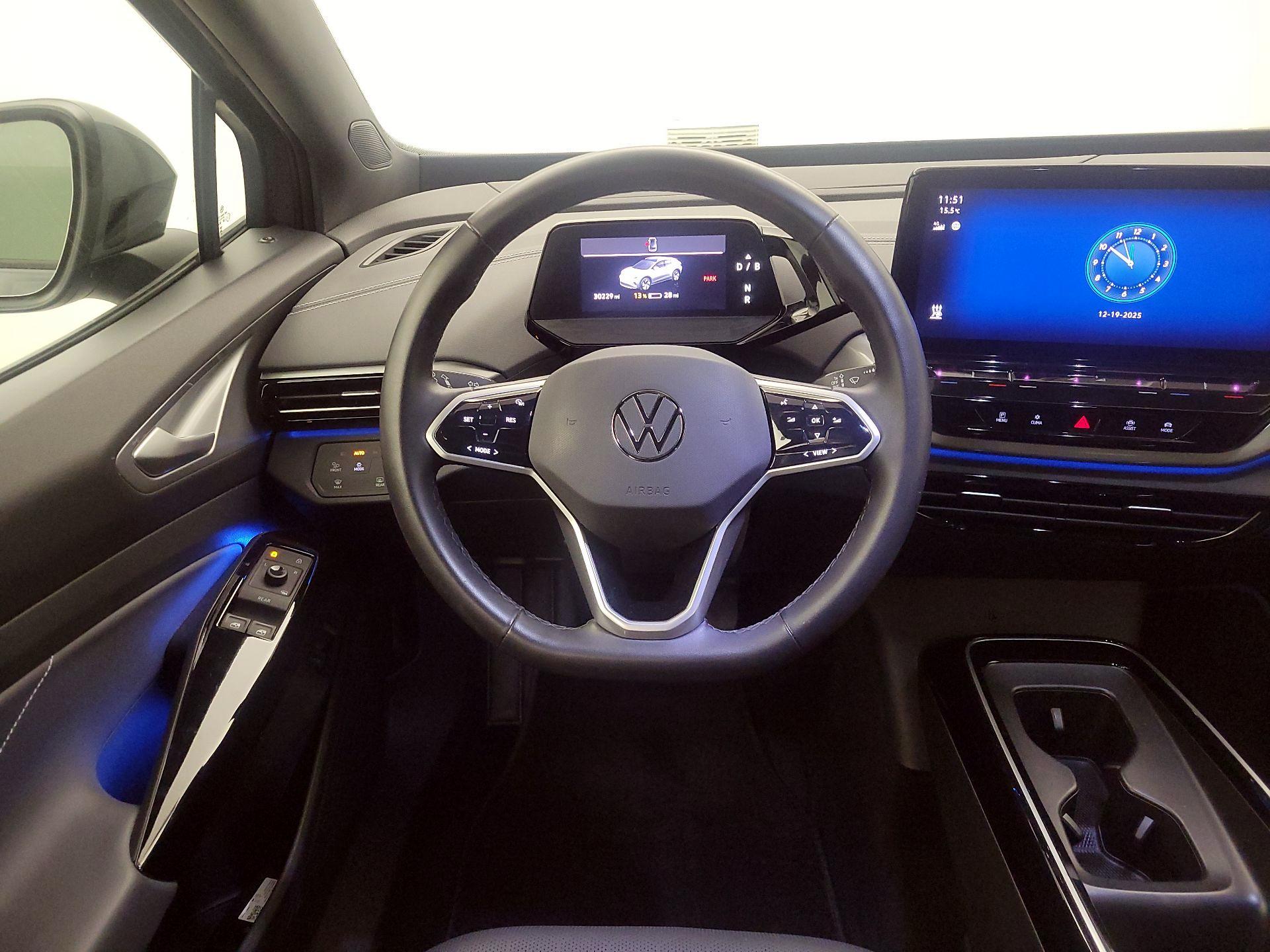 Thumbnail: 2023 Volkswagen ID.4 - 10