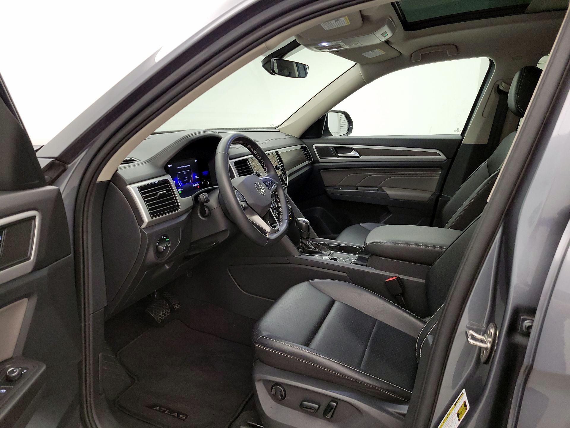 Thumbnail: 2022 Volkswagen Atlas - 11