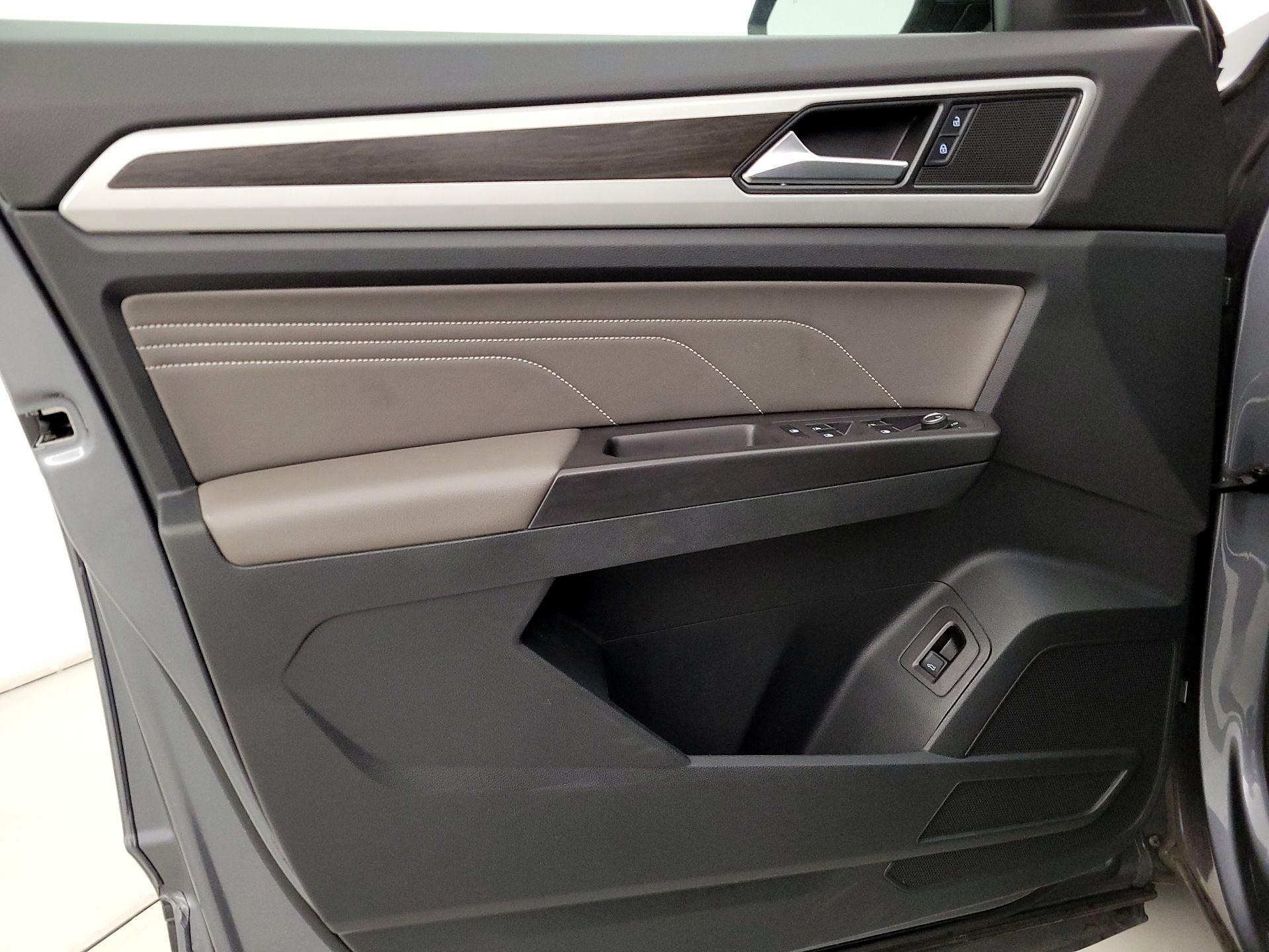 Thumbnail: 2022 Volkswagen Atlas - 12